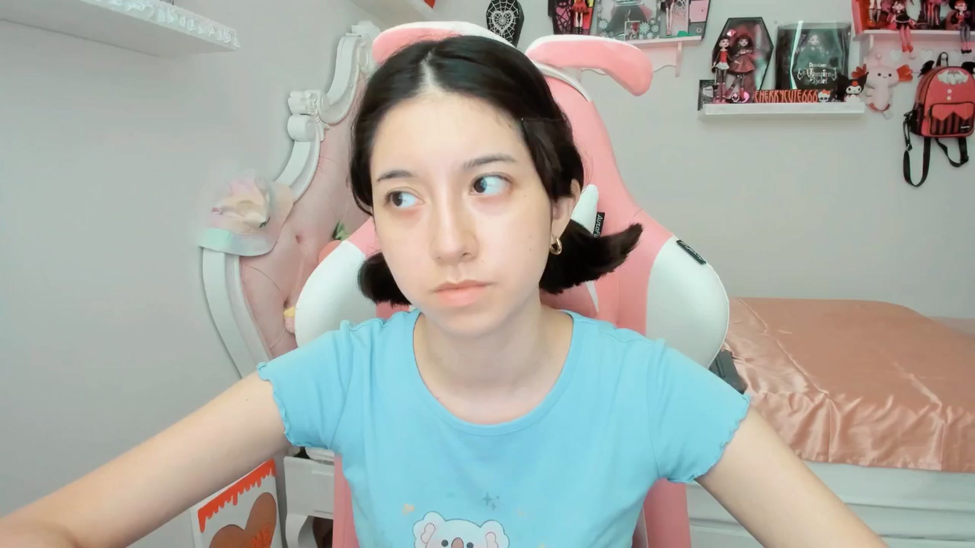 Gallery image thumbnail from Cherrycute666's myfreecams stream on, 07/26/2025, 24:01 image 4 of 20