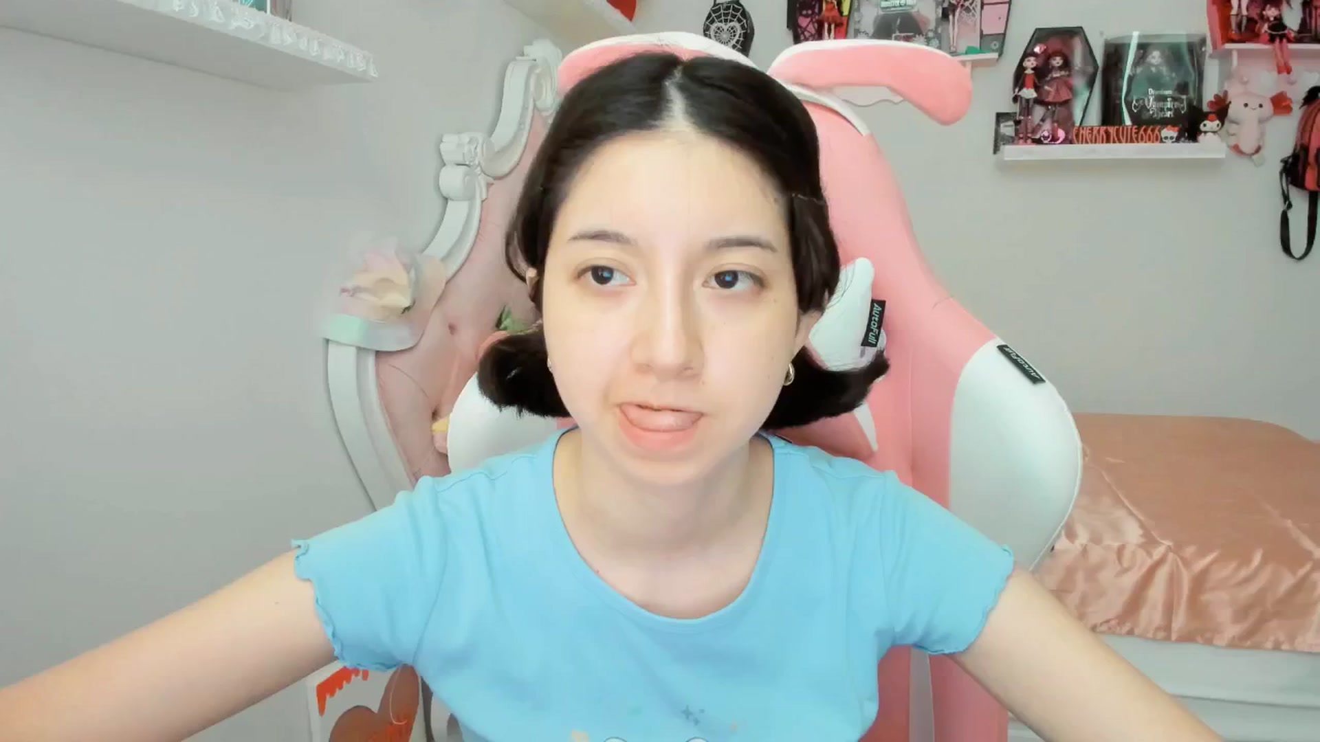 Gallery image thumbnail from Cherrycute666's myfreecams stream on, 07/26/2025, 24:01 image 9 of 20