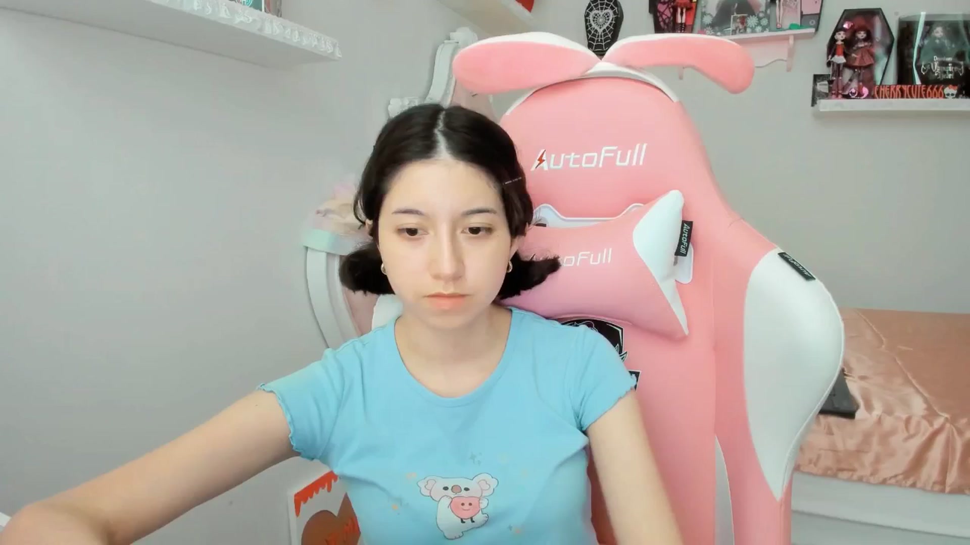 Gallery image thumbnail from Cherrycute666's myfreecams stream on, 07/26/2025, 24:01 image 10 of 20