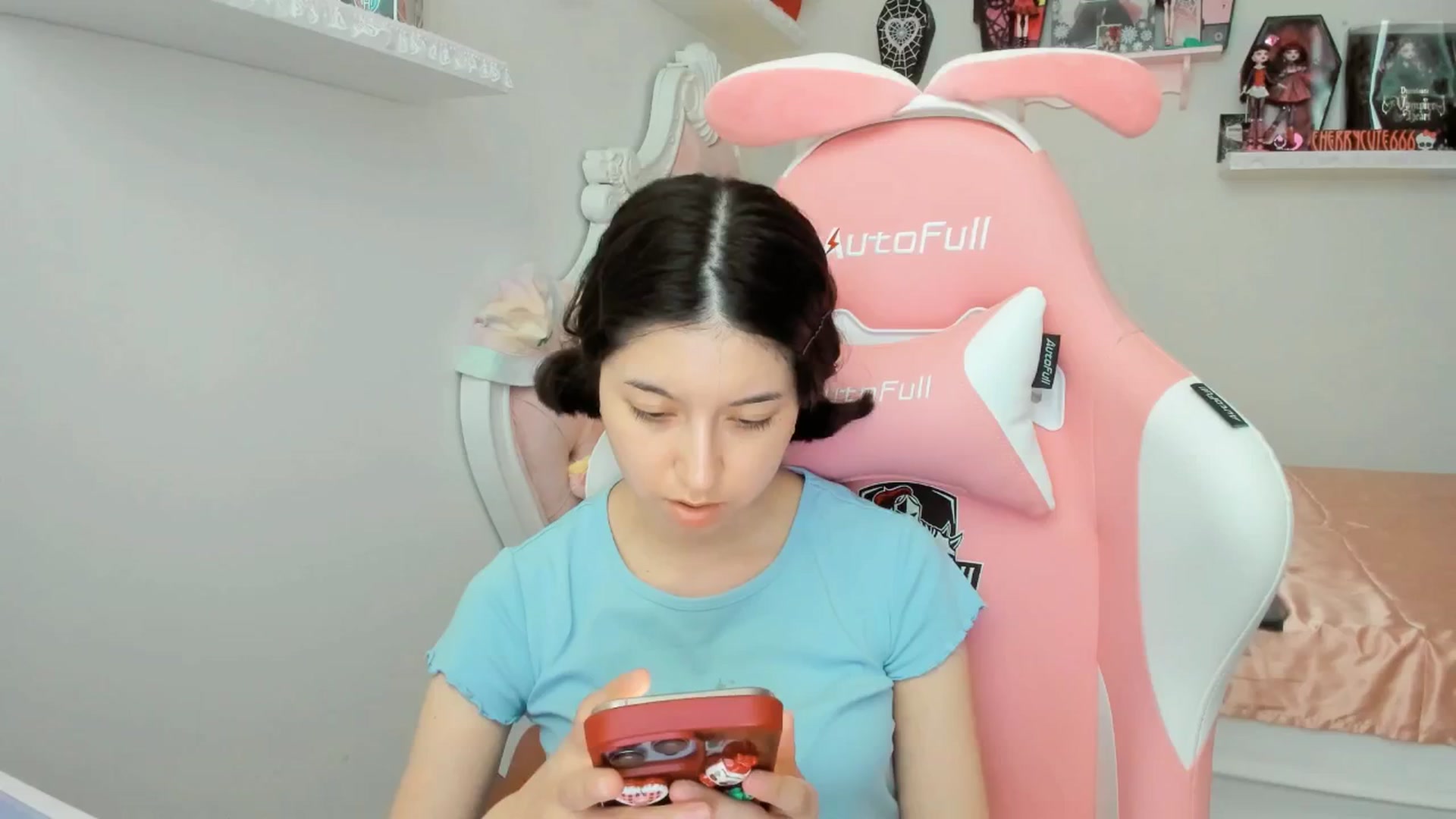 Gallery image thumbnail from Cherrycute666's myfreecams stream on, 07/26/2025, 24:01 image 14 of 20