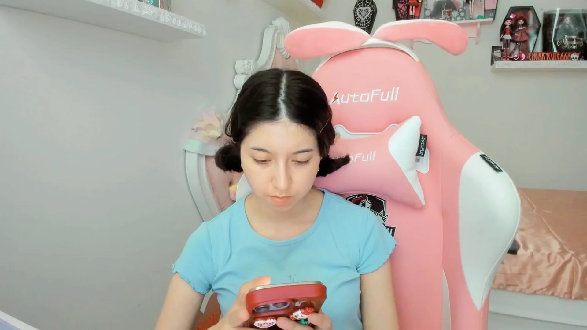 Gallery image thumbnail from Cherrycute666's myfreecams stream on, 07/26/2025, 24:01 image 16 of 20