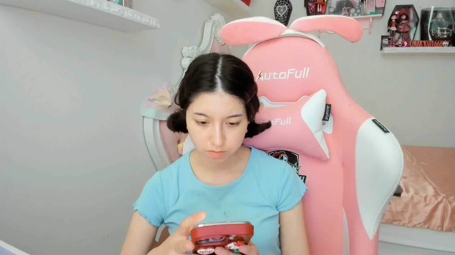 Gallery image thumbnail from Cherrycute666's myfreecams stream on, 07/26/2025, 24:01 image 15 of 20