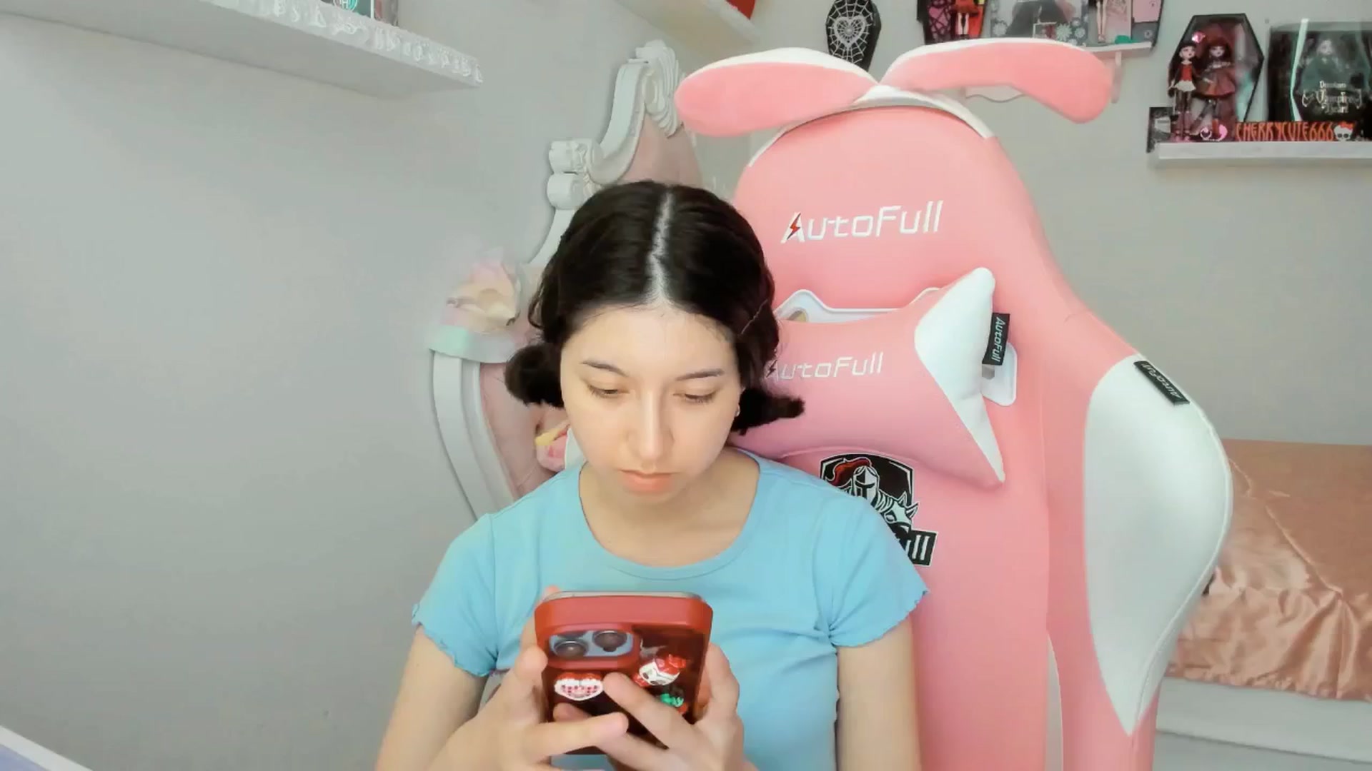 Gallery image thumbnail from Cherrycute666's myfreecams stream on, 07/26/2025, 24:01 image 19 of 20