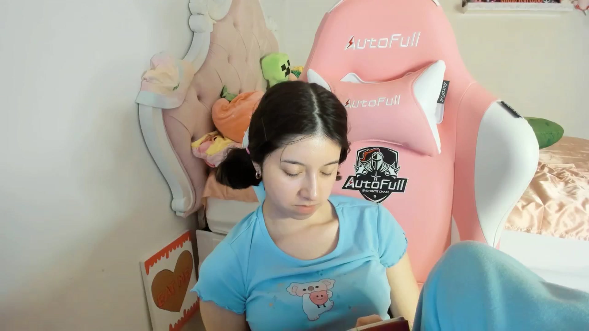 Gallery image thumbnail from Cherrycute666's myfreecams stream on, 07/26/2025, 05:14 image 16 of 20