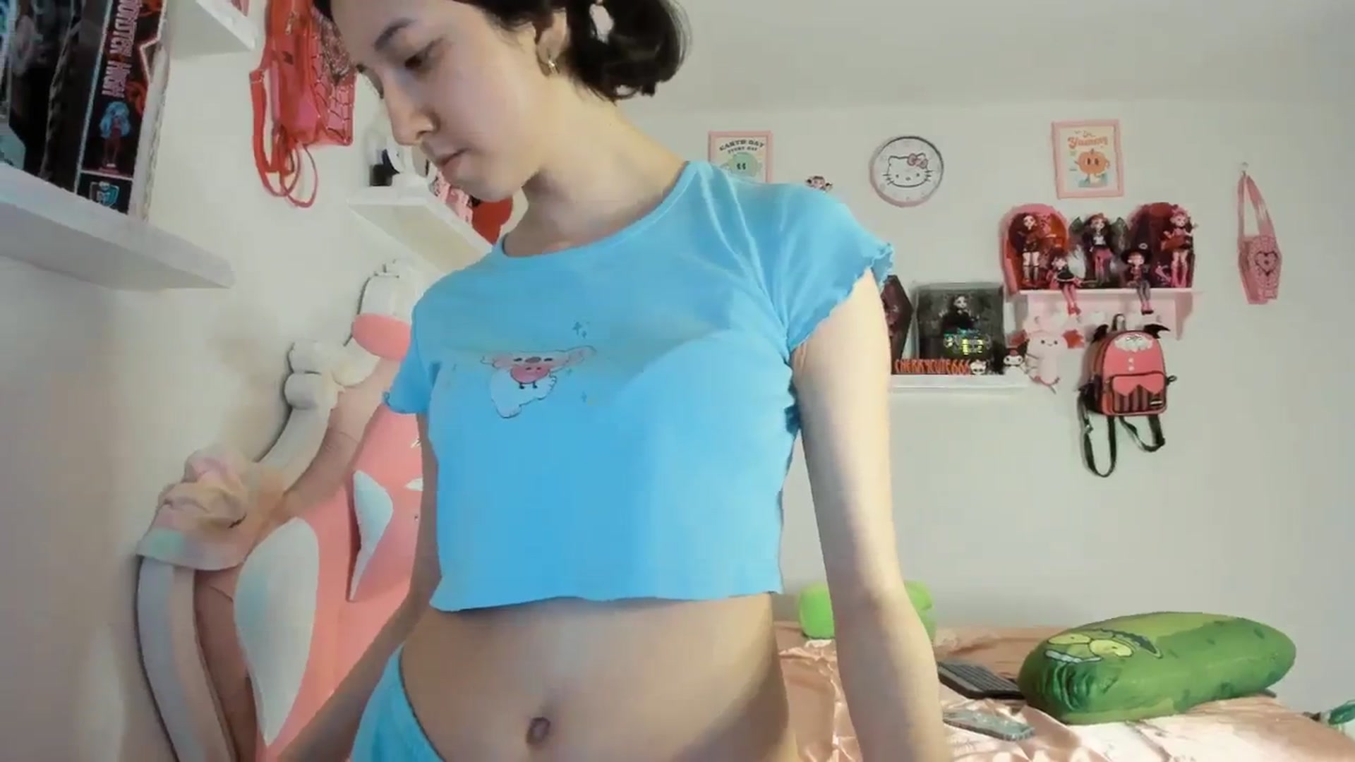 Gallery image thumbnail from Cherrycute666's myfreecams stream on, 07/26/2025, 05:14 image 18 of 20
