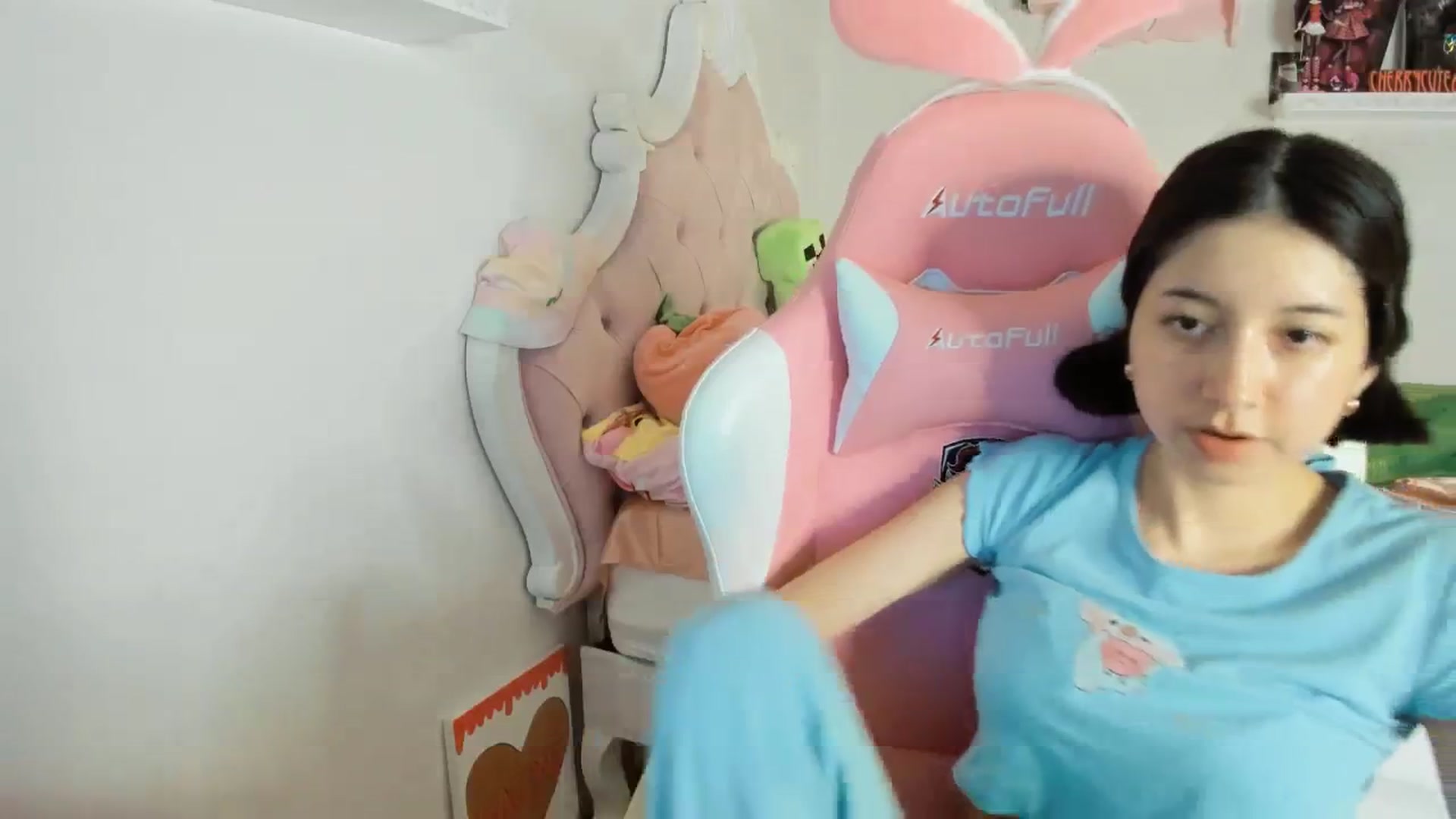 Gallery image thumbnail from Cherrycute666's myfreecams stream on, 07/26/2025, 05:14 image 10 of 20