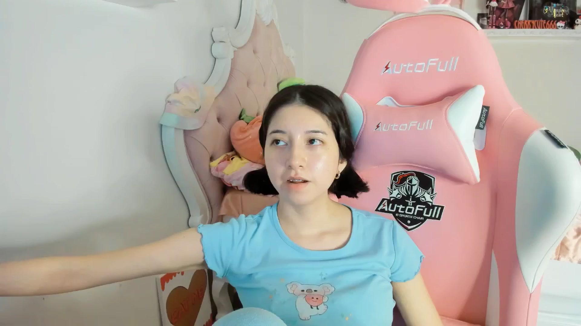 Gallery image thumbnail from Cherrycute666's myfreecams stream on, 07/26/2025, 05:14 image 15 of 20