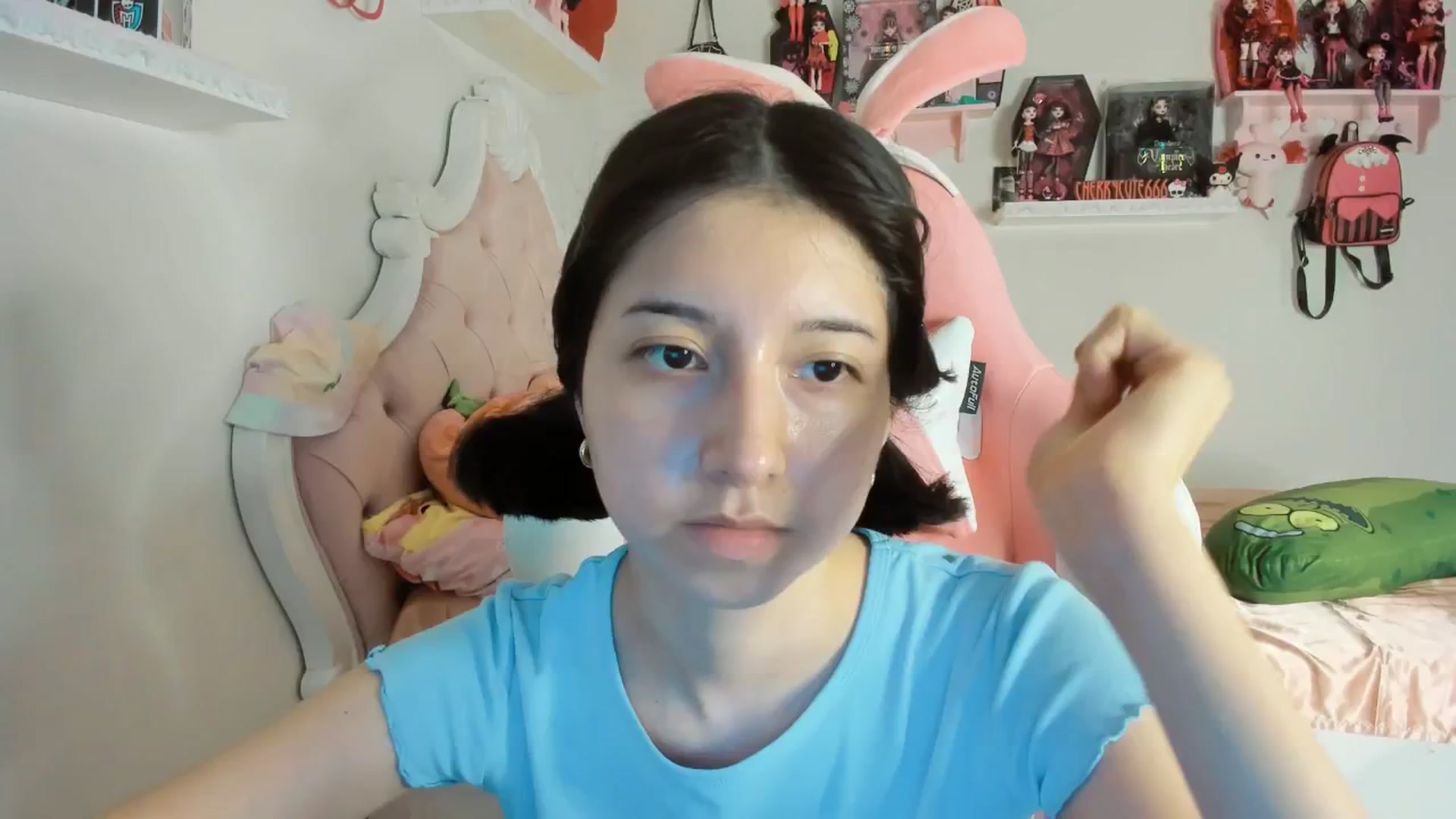 Gallery image thumbnail from Cherrycute666's myfreecams stream on, 07/26/2025, 08:04 image 2 of 20