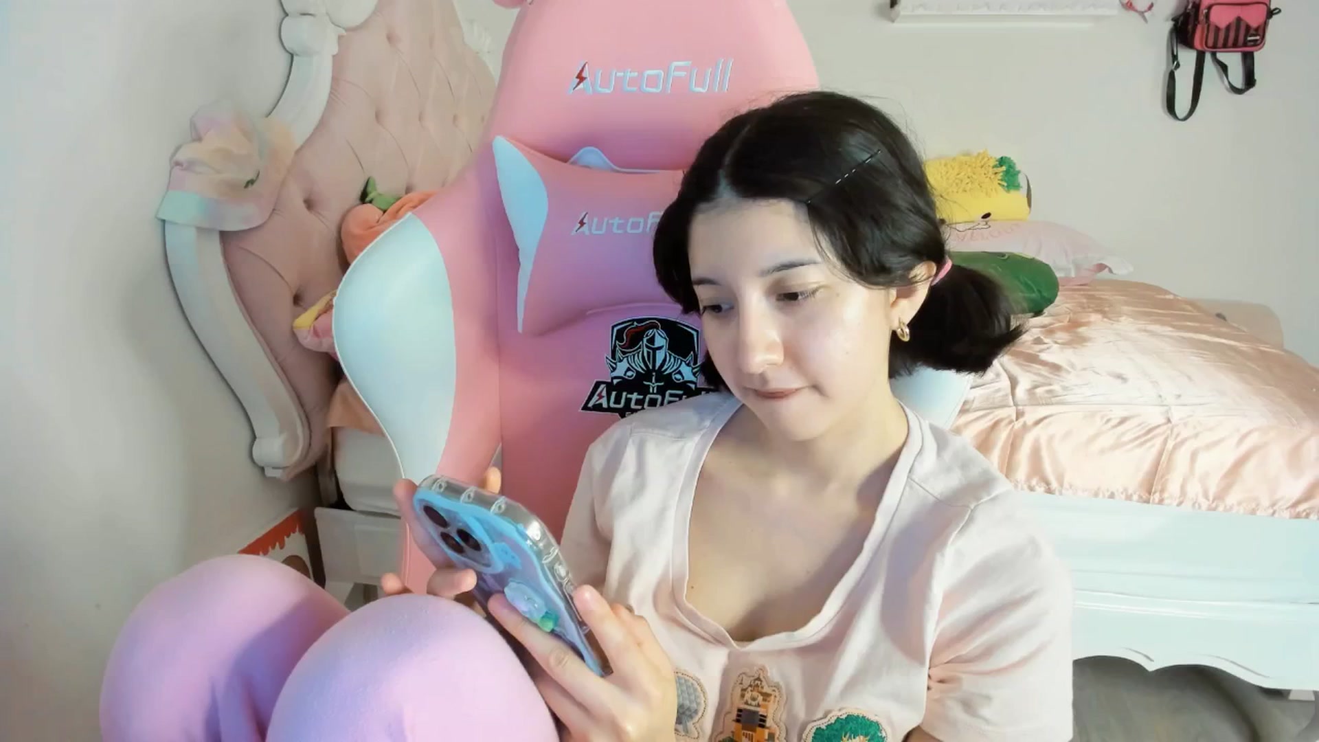 Gallery image thumbnail from Cherrycute666's myfreecams stream on, 07/27/2025, 09:20 image 20 of 20