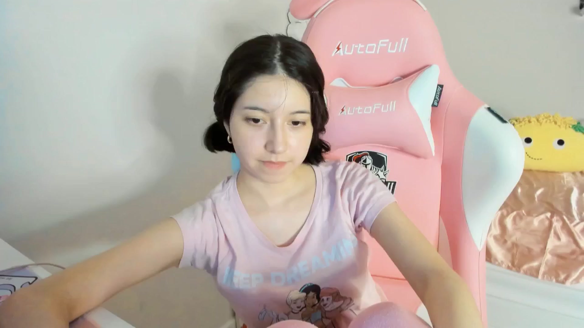Gallery image thumbnail from Cherrycute666's myfreecams stream on, 07/28/2025, 02:39 image 2 of 20