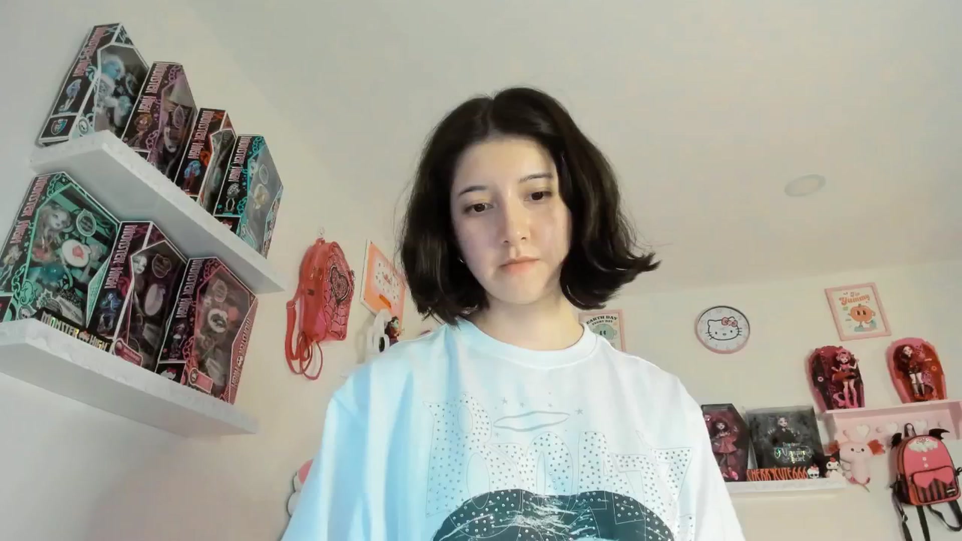 Gallery image thumbnail from Cherrycute666's myfreecams stream on, 08/01/2025, 02:38 image 10 of 20