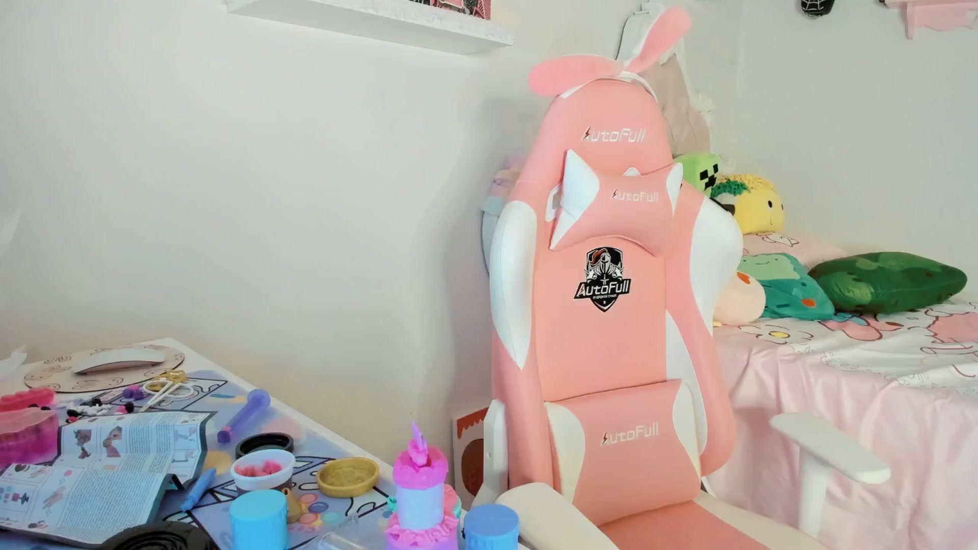 Gallery image thumbnail from Cherrycute666's myfreecams stream on, 08/02/2025, 04:31 image 20 of 20