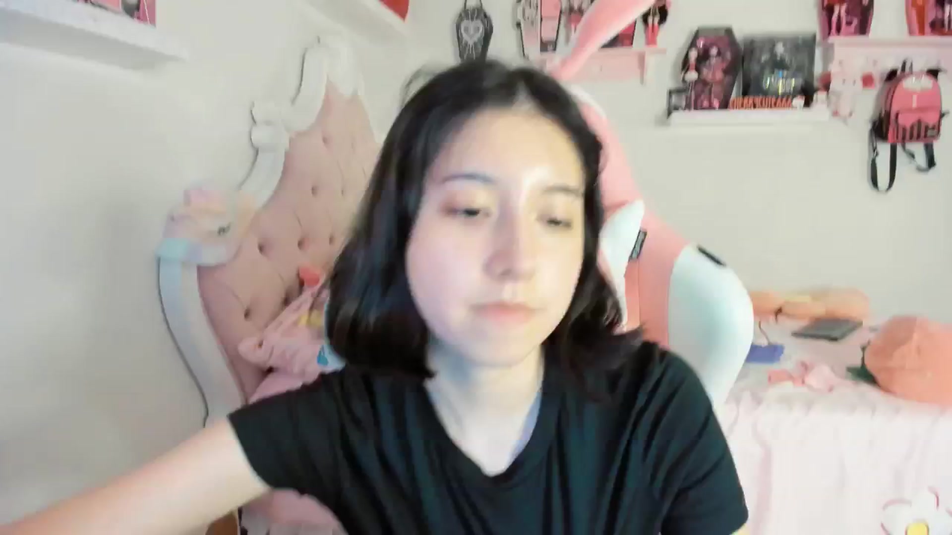 Gallery image thumbnail from Cherrycute666's myfreecams stream on, 08/02/2025, 09:31 image 5 of 20