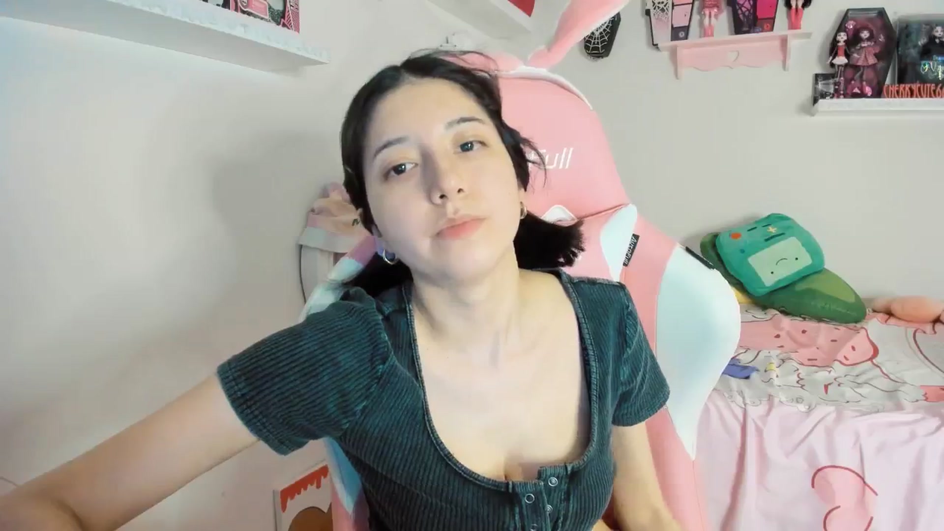 Gallery image thumbnail from Cherrycute666's myfreecams stream on, 08/03/2025, 04:12 image 19 of 20