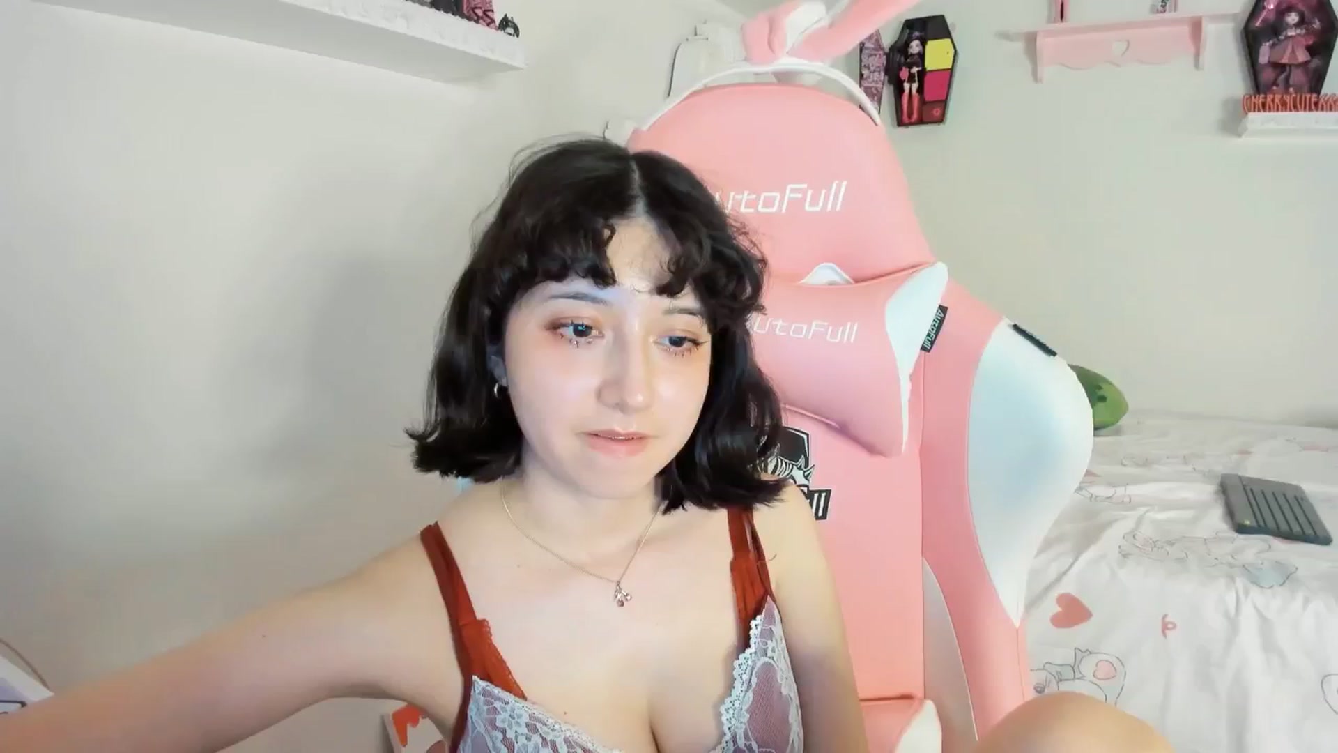 Gallery image thumbnail from Cherrycute666's myfreecams stream on, 08/06/2025, 05:56 image 13 of 20
