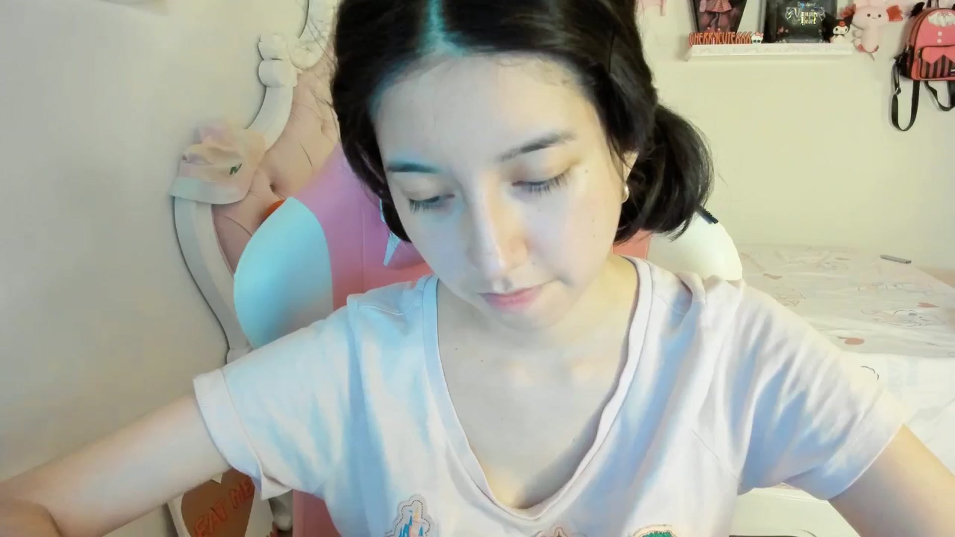 Gallery image thumbnail from Cherrycute666's myfreecams stream on, 08/09/2025, 09:02 image 17 of 20