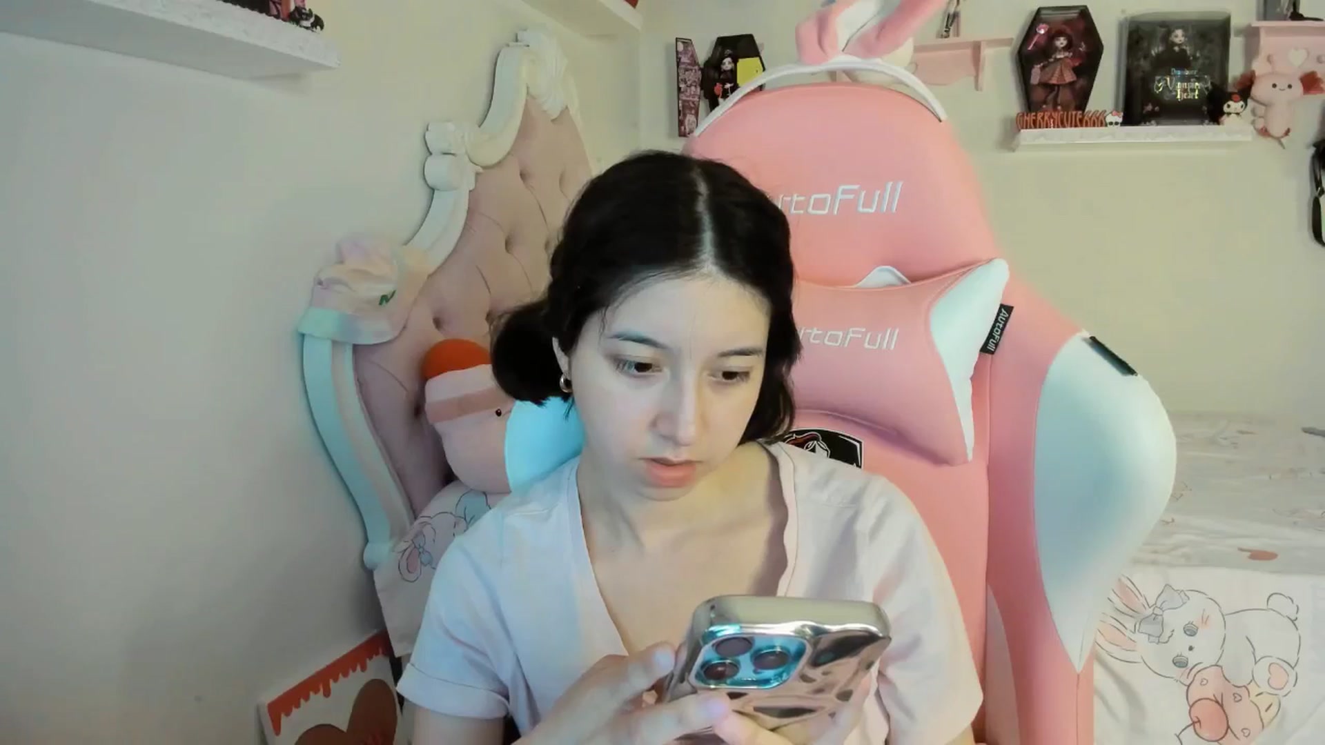 Gallery image thumbnail from Cherrycute666's myfreecams stream on, 08/09/2025, 09:02 image 5 of 20