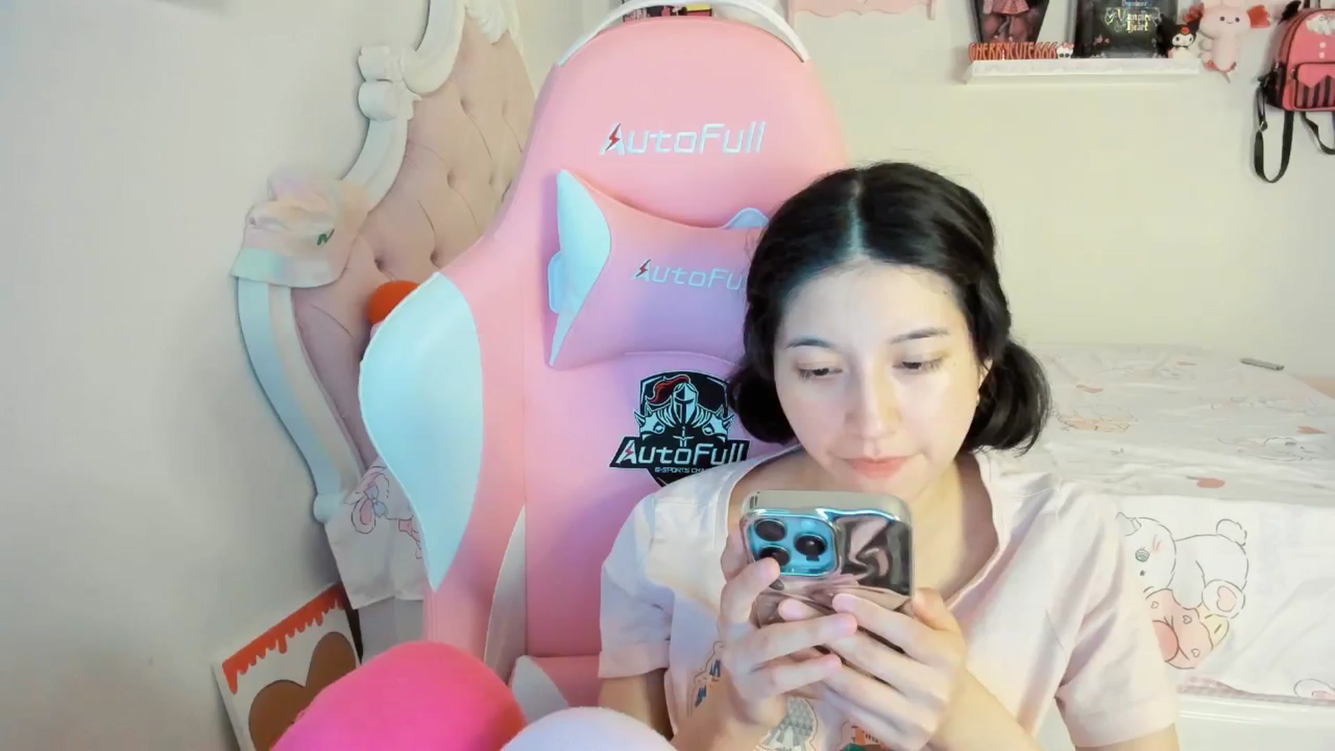 Gallery image thumbnail from Cherrycute666's myfreecams stream on, 08/09/2025, 09:02 image 13 of 20