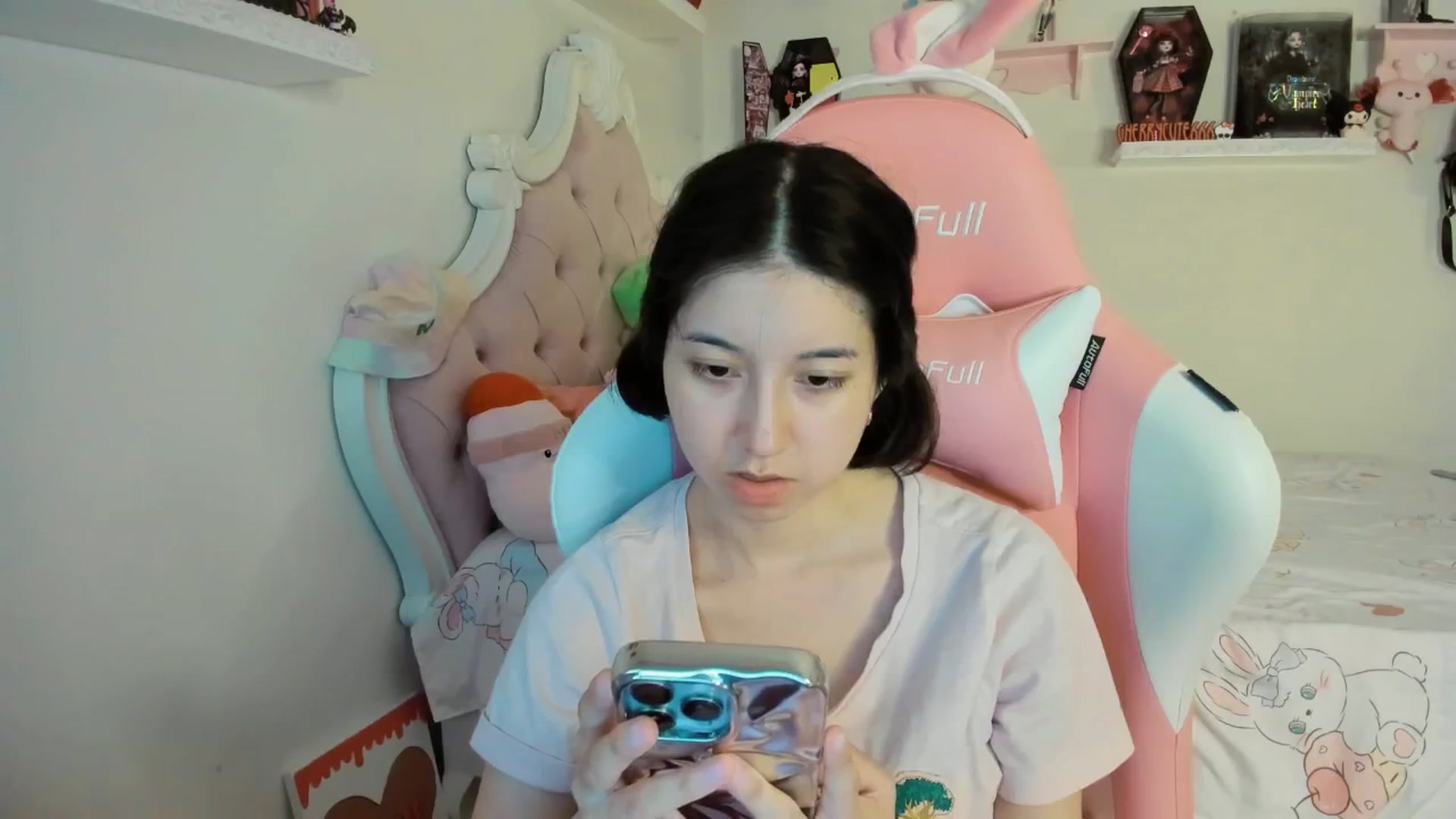 Gallery image thumbnail from Cherrycute666's myfreecams stream on, 08/09/2025, 09:02 image 3 of 20