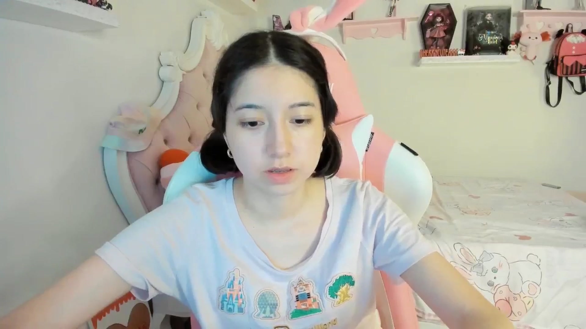 Gallery image thumbnail from Cherrycute666's myfreecams stream on, 08/09/2025, 09:02 image 2 of 20