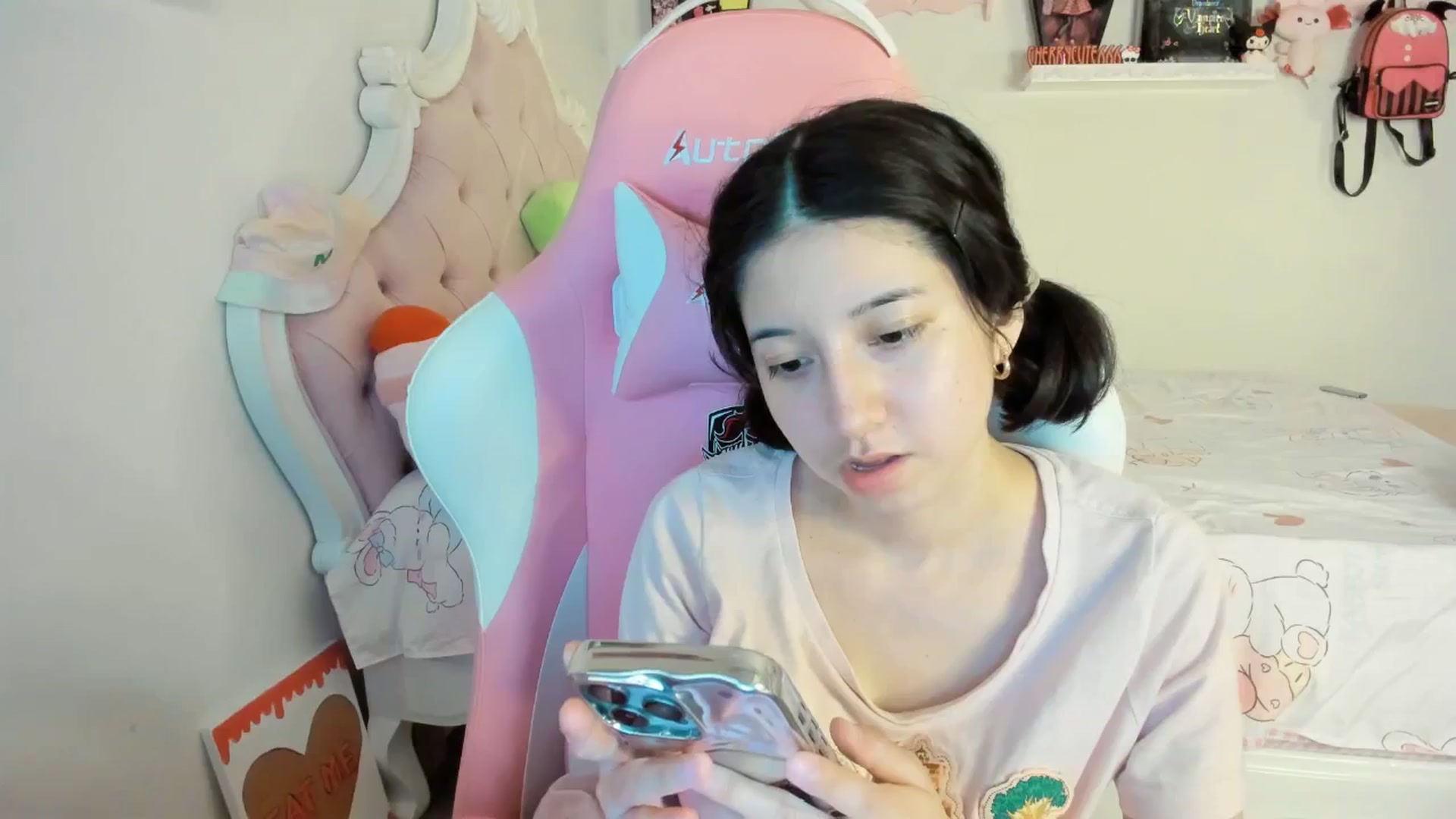 Gallery image thumbnail from Cherrycute666's myfreecams stream on, 08/09/2025, 09:02 image 12 of 20