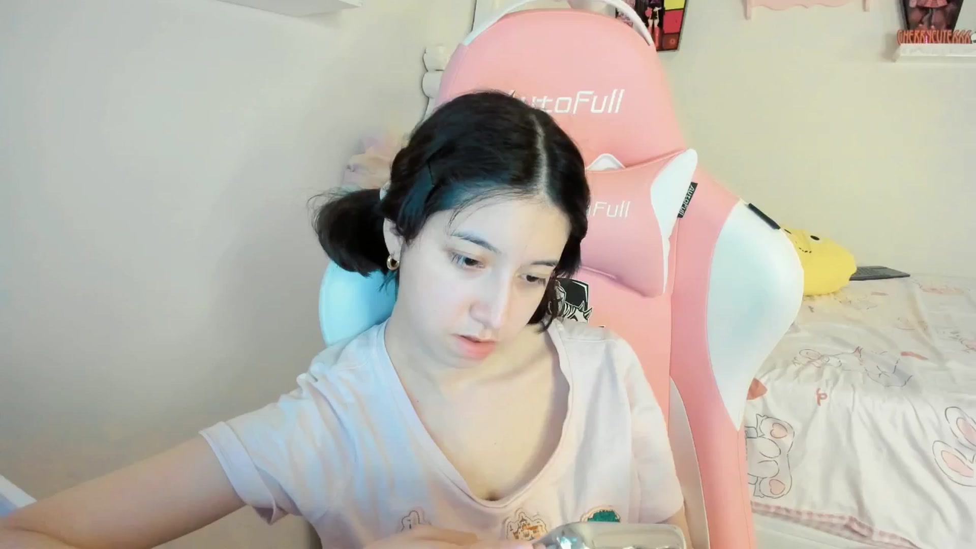 Gallery image thumbnail from Cherrycute666's myfreecams stream on, 08/09/2025, 09:02 image 10 of 20