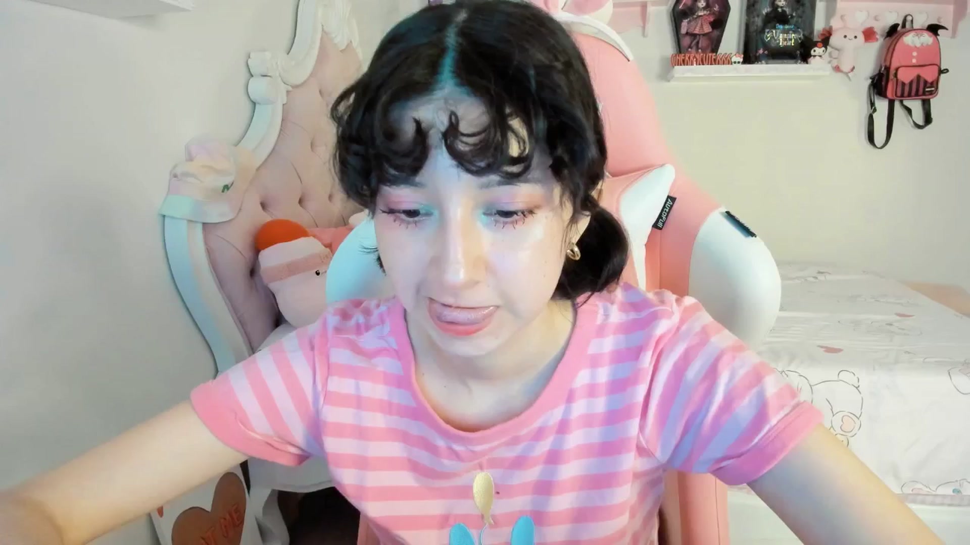 Gallery image thumbnail from Cherrycute666's myfreecams stream on, 08/10/2025, 01:32 image 1 of 20