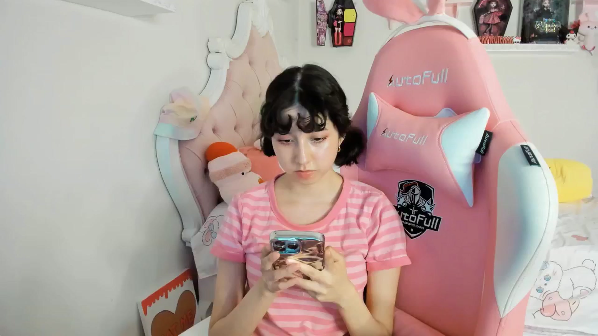 Gallery image thumbnail from Cherrycute666's myfreecams stream on, 08/10/2025, 05:46 image 11 of 20