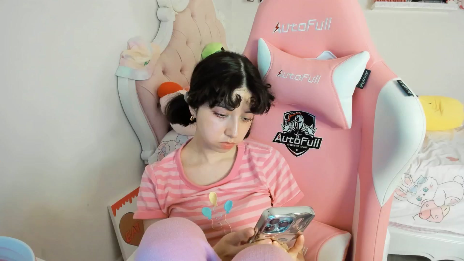 Gallery image thumbnail from Cherrycute666's myfreecams stream on, 08/10/2025, 05:46 image 10 of 20