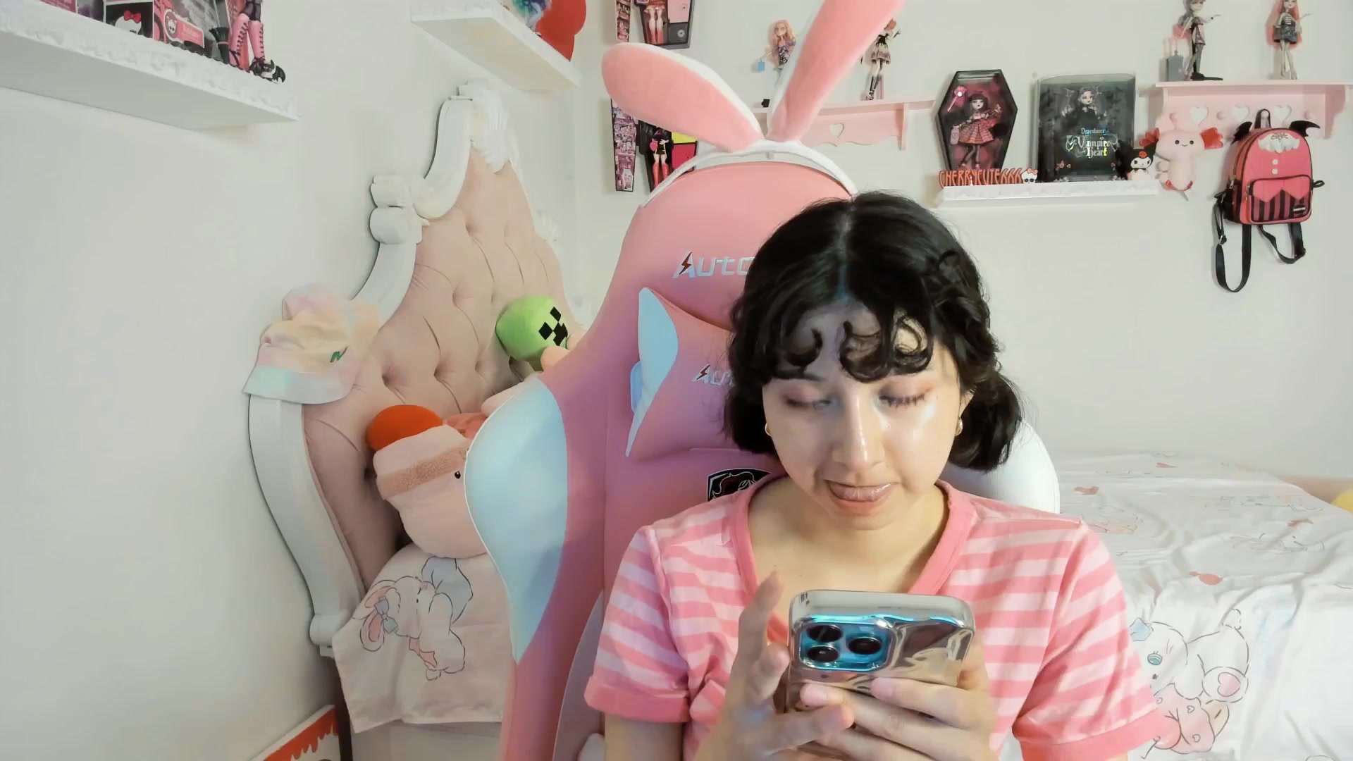 Gallery image thumbnail from Cherrycute666's myfreecams stream on, 08/10/2025, 08:15 image 20 of 20