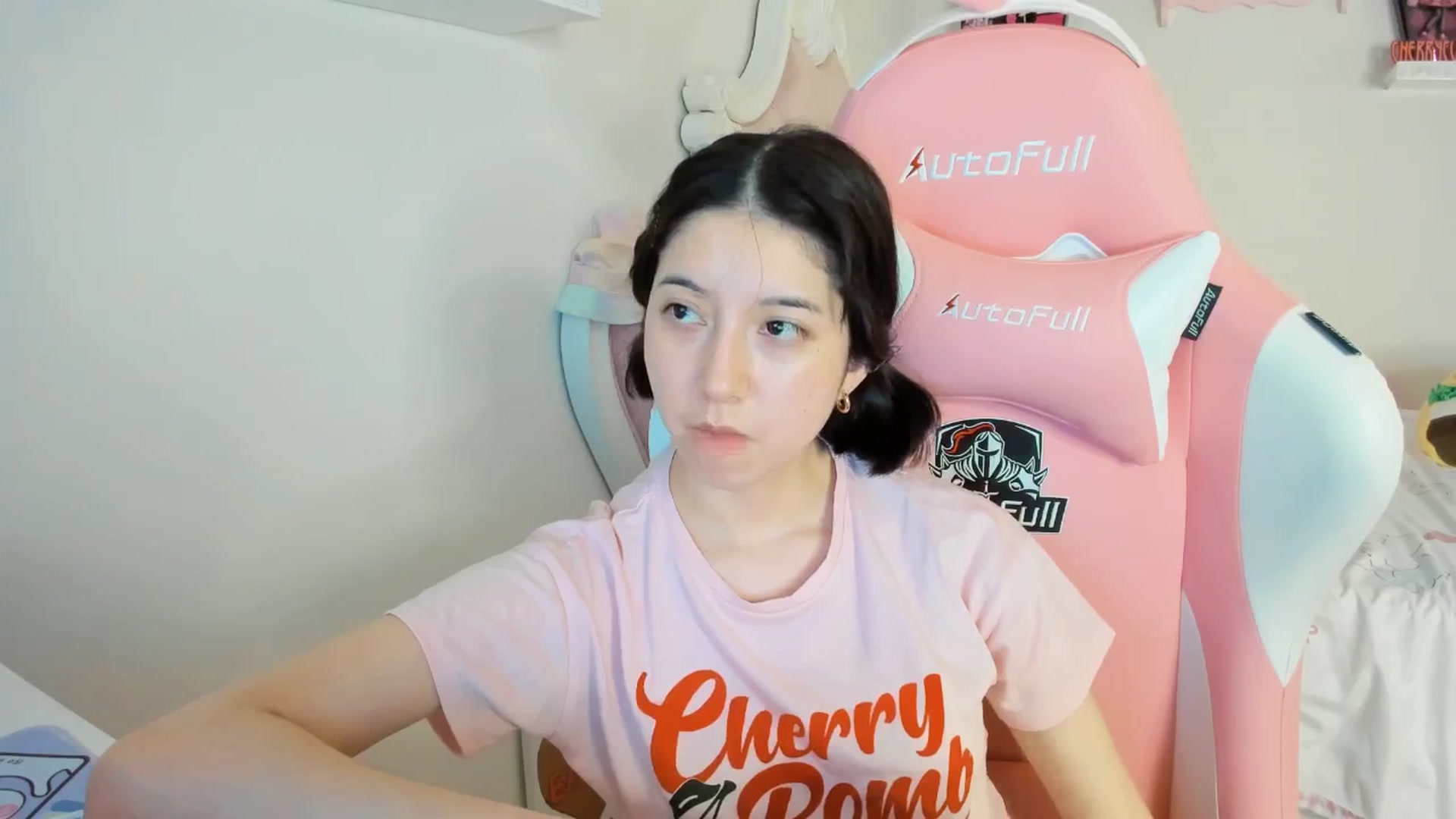 Gallery image thumbnail from Cherrycute666's myfreecams stream on, 08/11/2025, 02:39 image 5 of 20