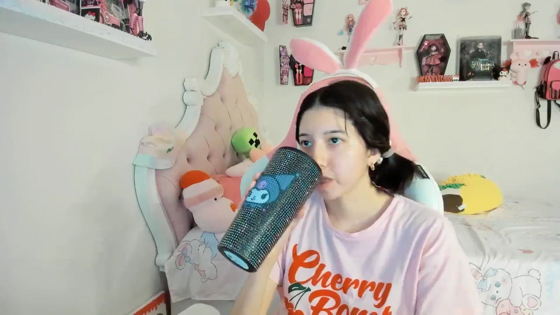 Gallery image thumbnail from Cherrycute666's myfreecams stream on, 08/11/2025, 02:39 image 9 of 20
