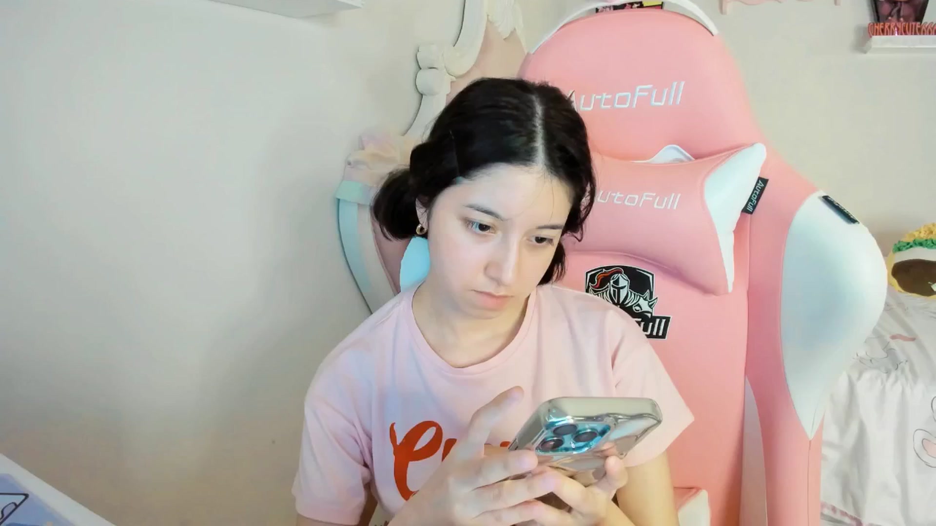 Gallery image thumbnail from Cherrycute666's myfreecams stream on, 08/11/2025, 02:39 image 3 of 20