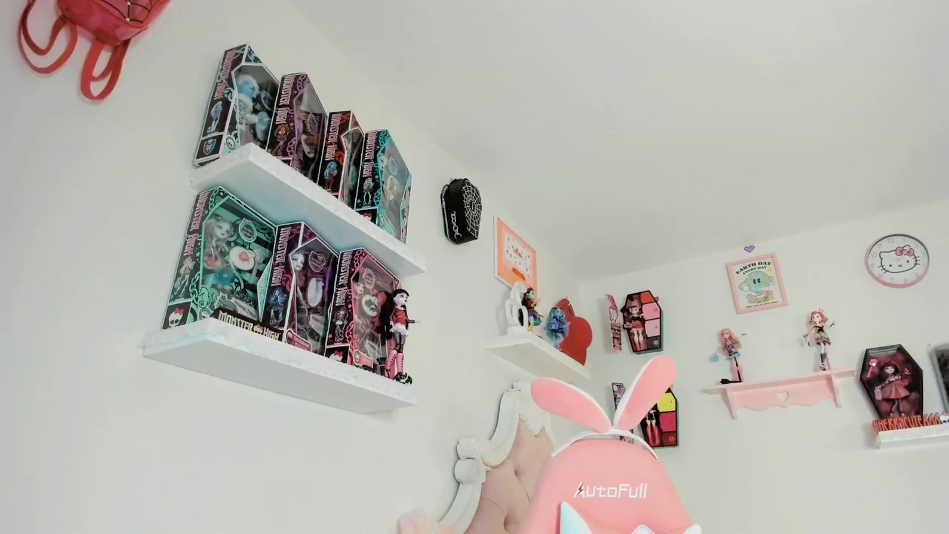 Gallery image thumbnail from Cherrycute666's myfreecams stream on, 08/11/2025, 02:39 image 7 of 20