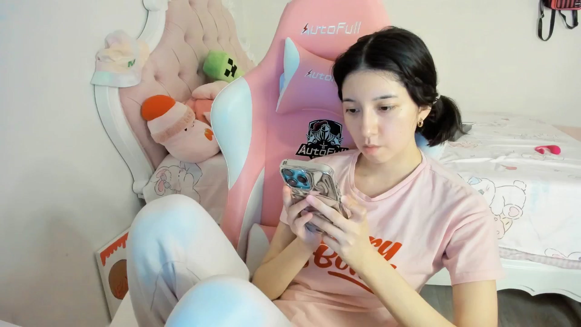 Gallery image thumbnail from Cherrycute666's myfreecams stream on, 08/11/2025, 06:35 image 2 of 20