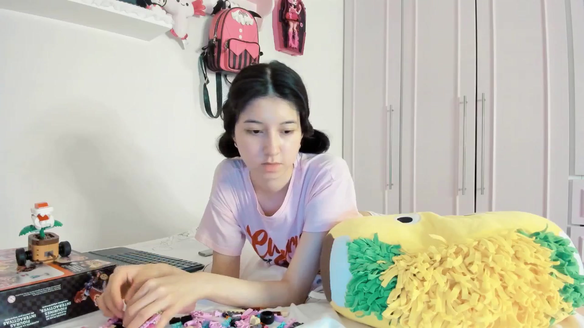 Gallery image thumbnail from Cherrycute666's myfreecams stream on, 08/11/2025, 06:35 image 18 of 20