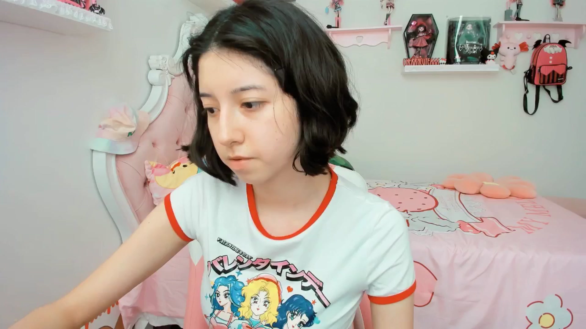 Gallery image thumbnail from Cherrycute666's myfreecams stream on, 08/16/2025, 24:08 image 3 of 20