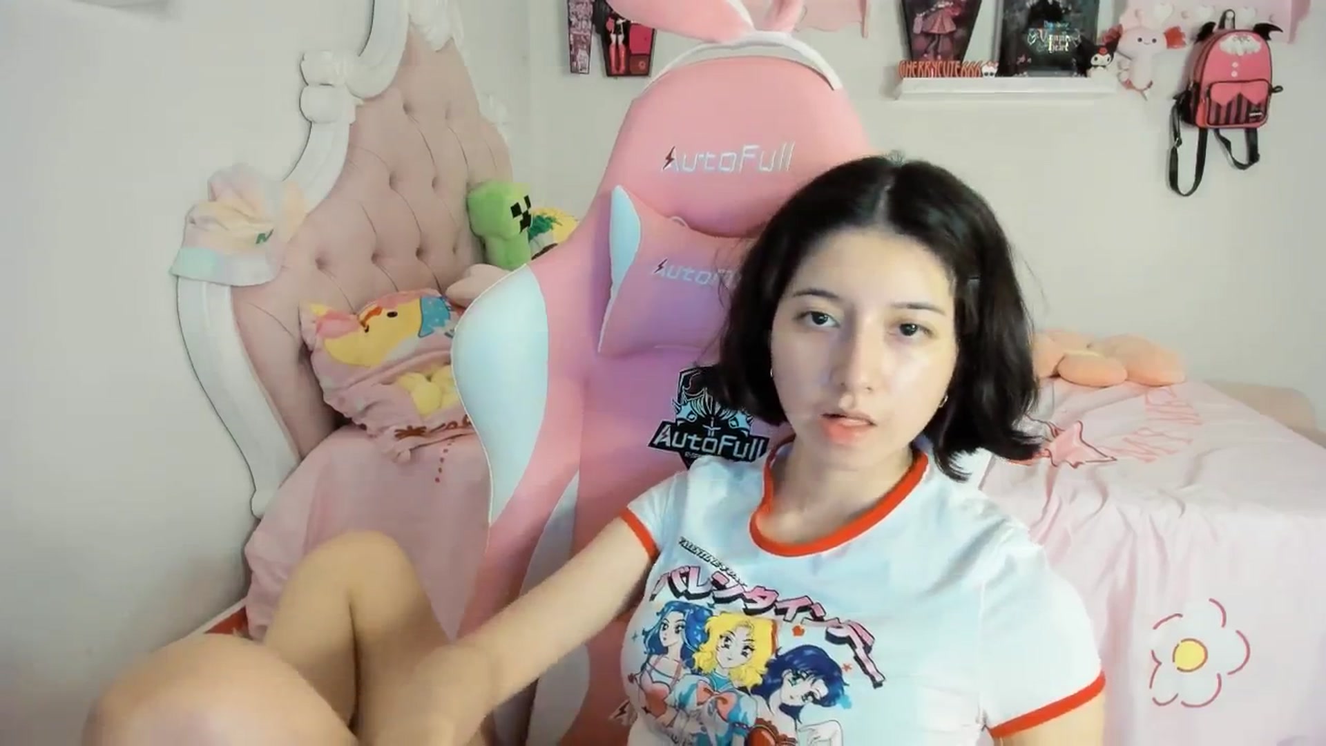 Gallery image thumbnail from Cherrycute666's myfreecams stream on, 08/16/2025, 01:55 image 9 of 20