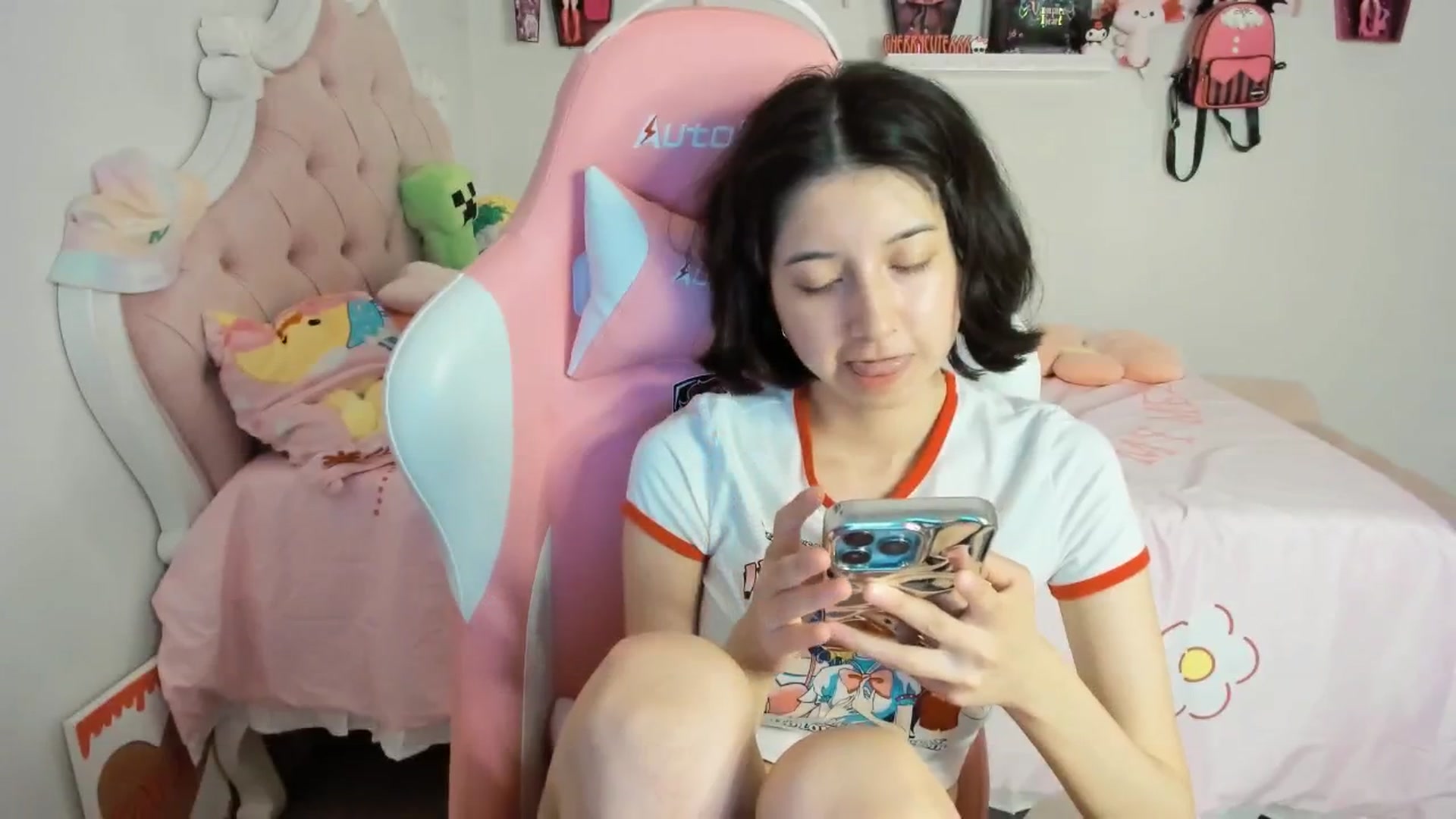 Gallery image thumbnail from Cherrycute666's myfreecams stream on, 08/16/2025, 01:55 image 16 of 20