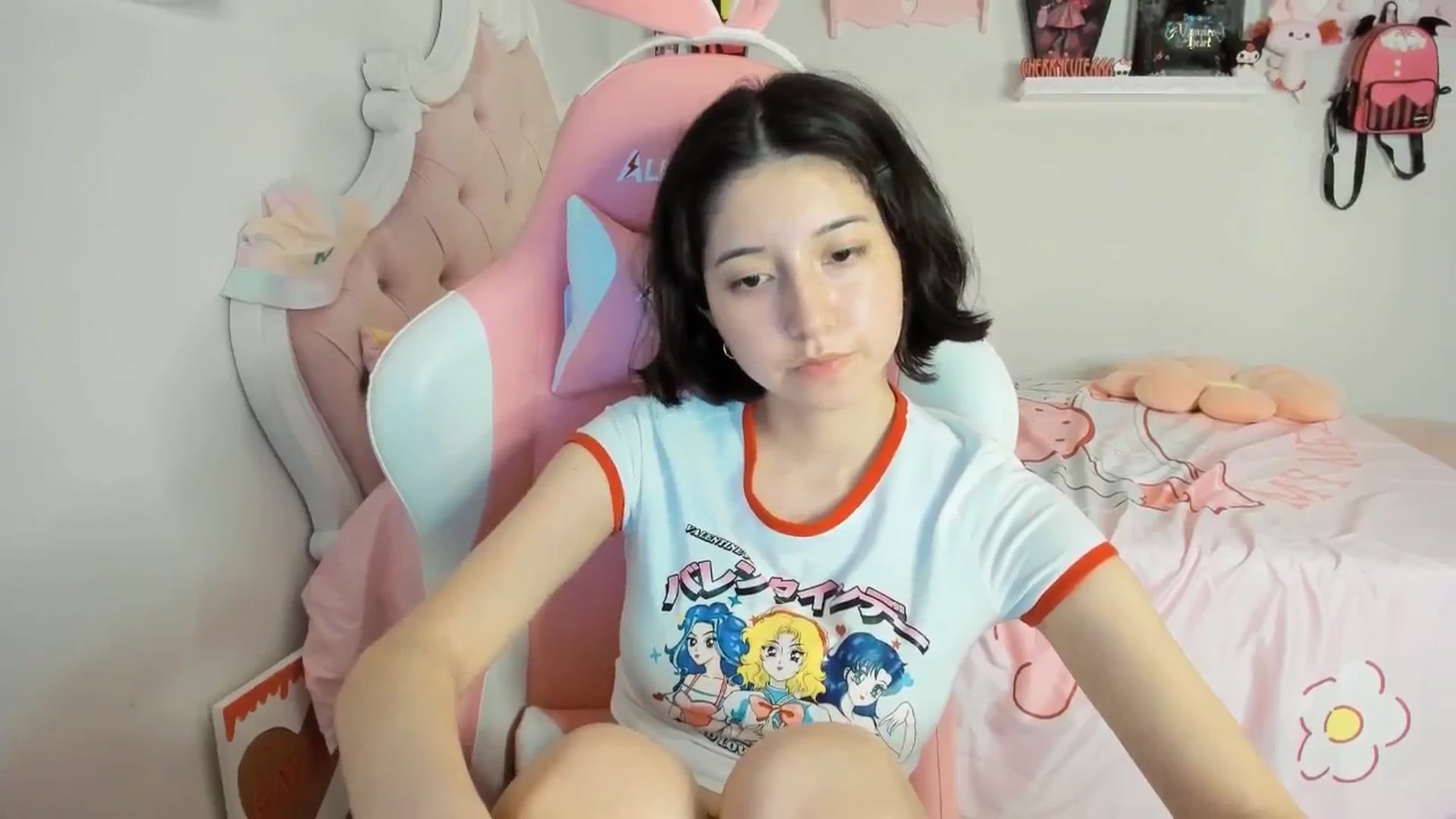 Gallery image thumbnail from Cherrycute666's myfreecams stream on, 08/16/2025, 01:55 image 4 of 20