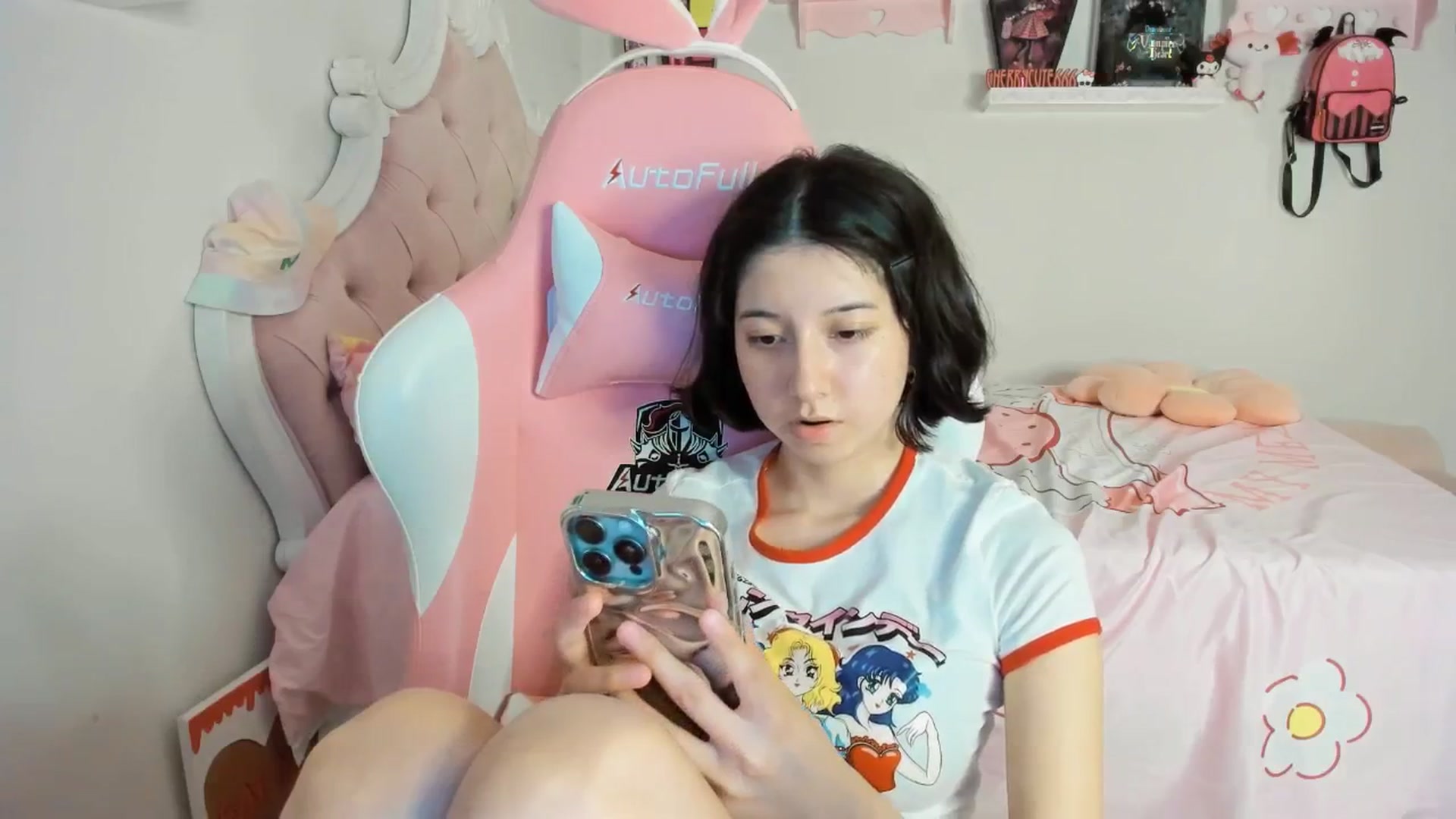 Gallery image thumbnail from Cherrycute666's myfreecams stream on, 08/16/2025, 01:55 image 5 of 20