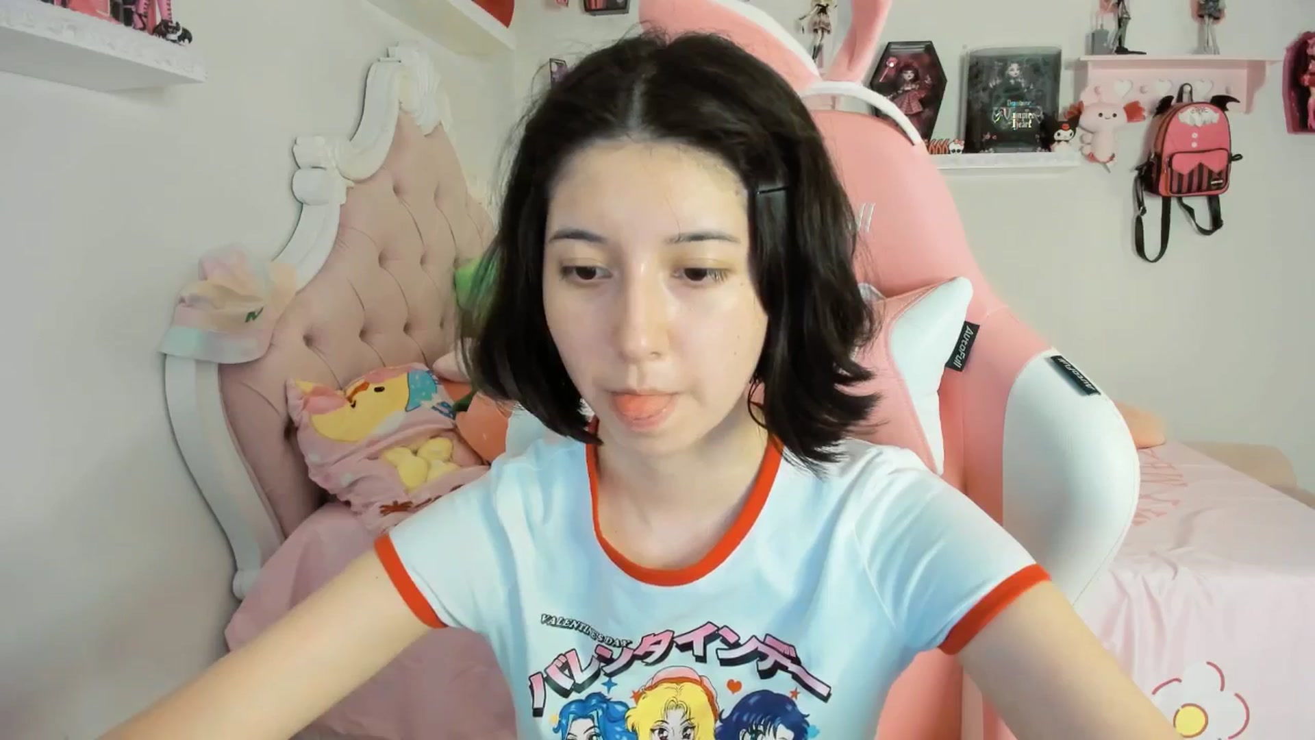 Gallery image thumbnail from Cherrycute666's myfreecams stream on, 08/16/2025, 06:57 image 19 of 20