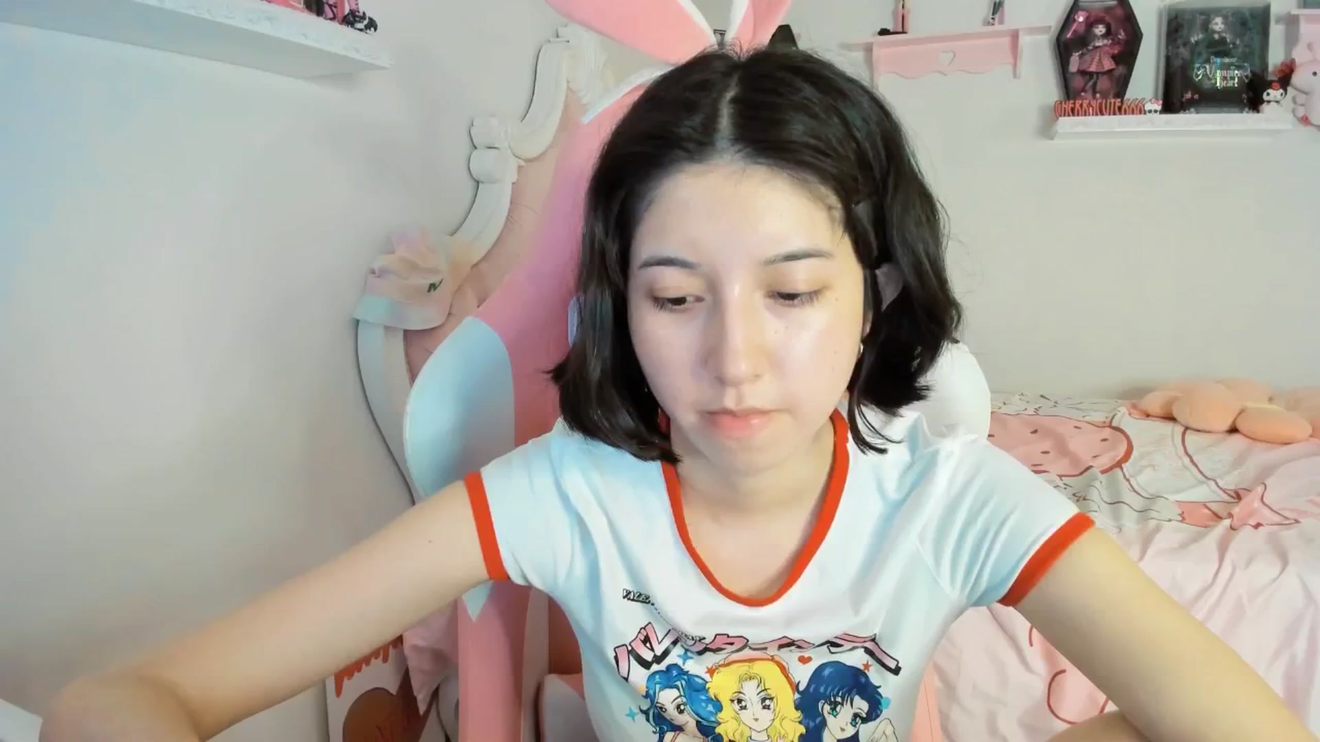 Gallery image thumbnail from Cherrycute666's myfreecams stream on, 08/16/2025, 06:57 image 6 of 20