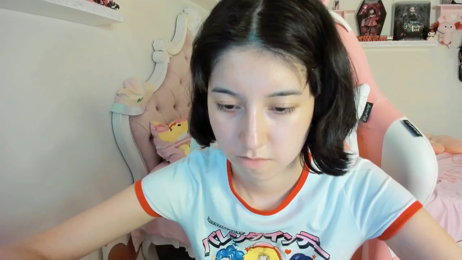 Gallery image thumbnail from Cherrycute666's myfreecams stream on, 08/16/2025, 06:57 image 11 of 20