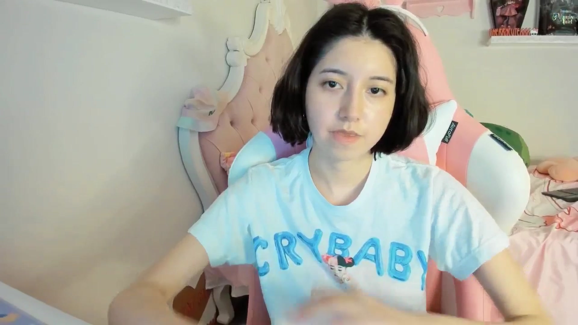 Gallery image thumbnail from Cherrycute666's myfreecams stream on, 08/17/2025, 01:47 image 14 of 20