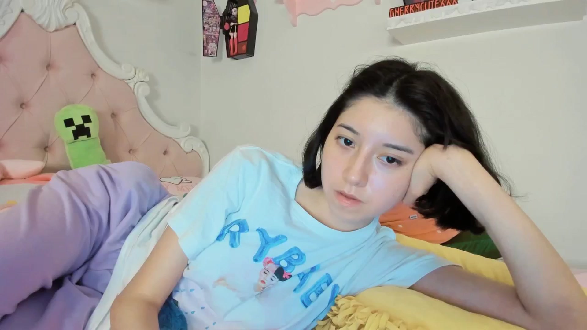 Gallery image thumbnail from Cherrycute666's myfreecams stream on, 08/17/2025, 04:36 image 20 of 20