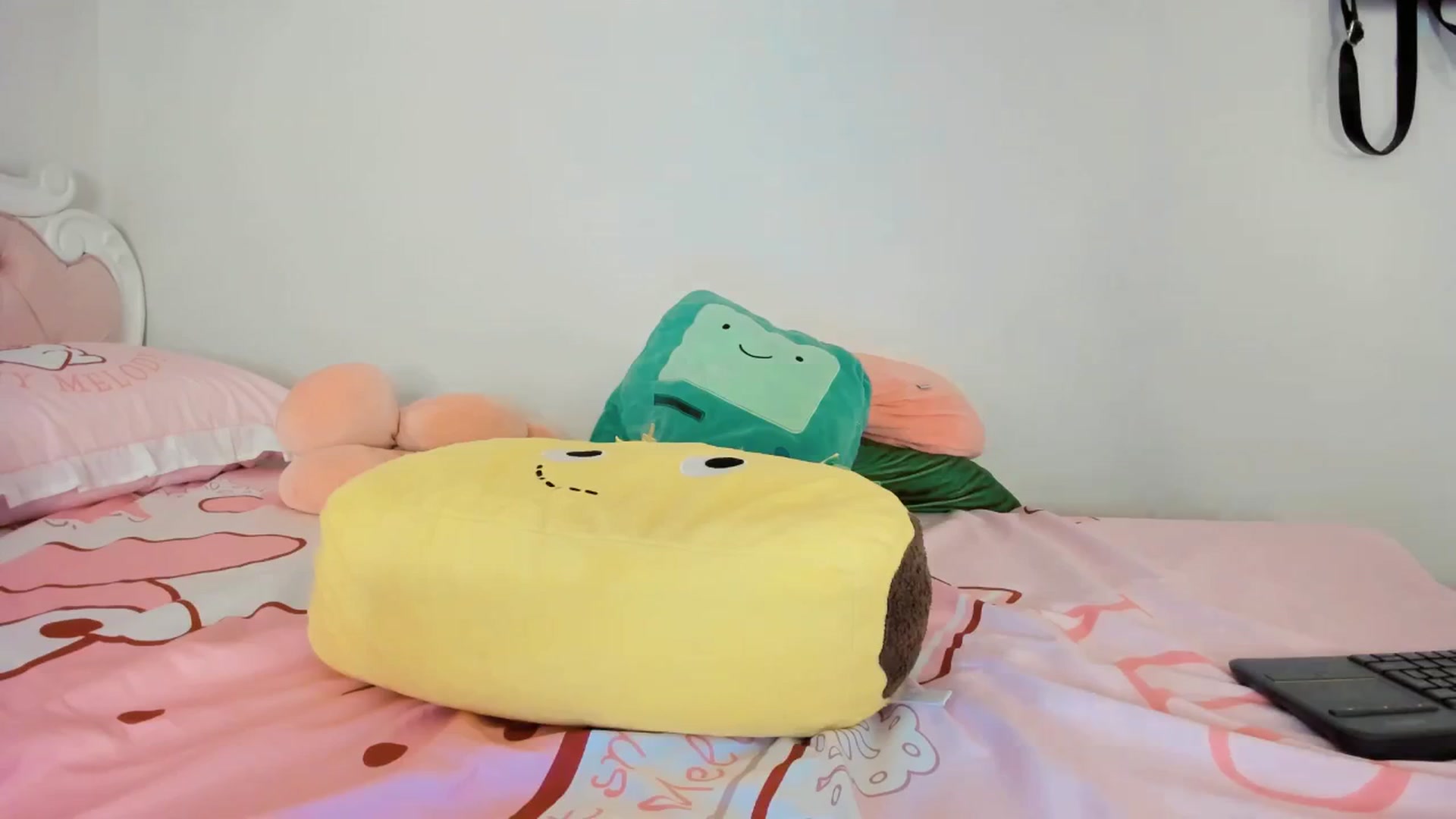 Gallery image thumbnail from Cherrycute666's myfreecams stream on, 08/17/2025, 05:29 image 19 of 20