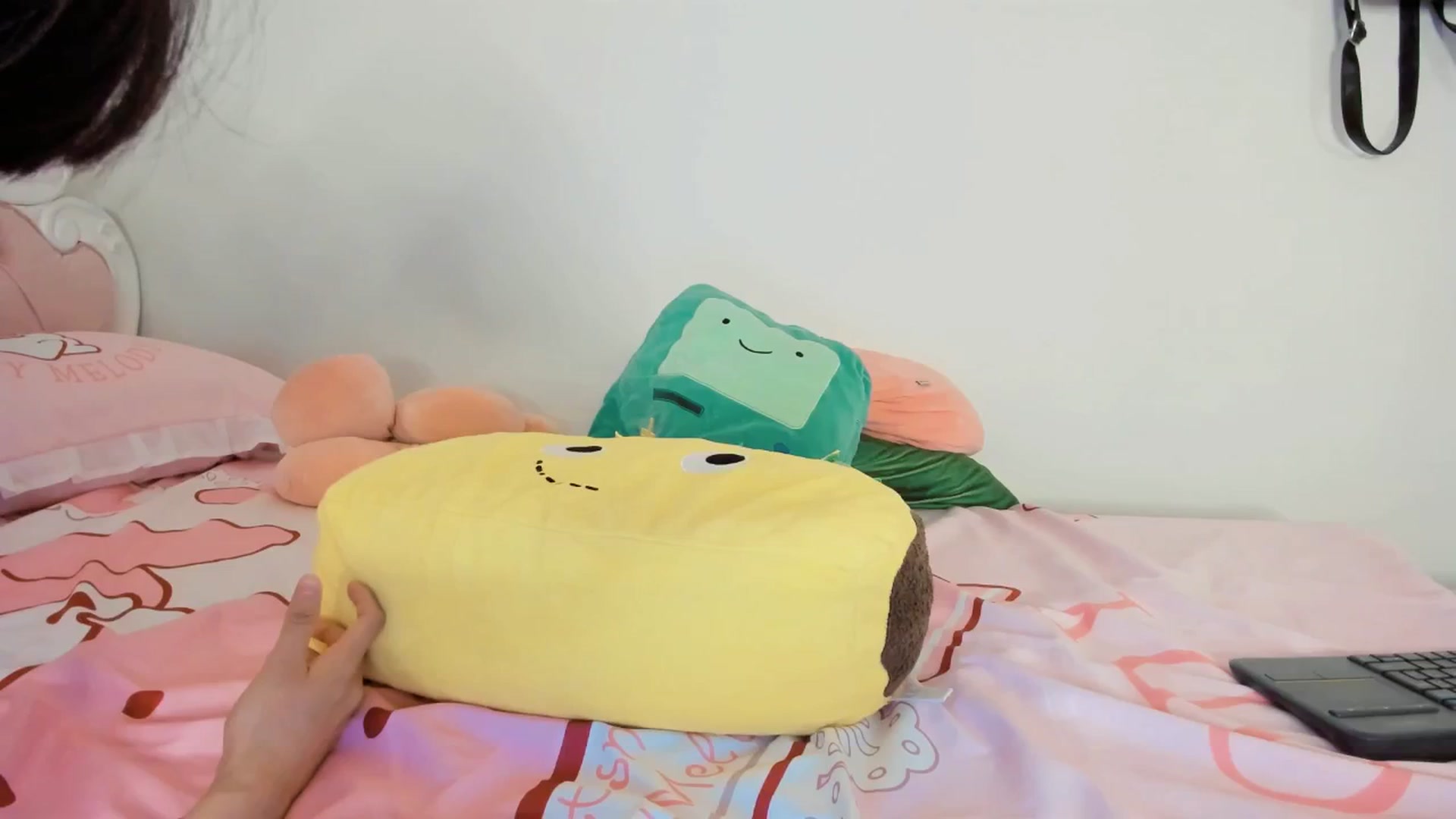 Gallery image thumbnail from Cherrycute666's myfreecams stream on, 08/17/2025, 05:29 image 18 of 20
