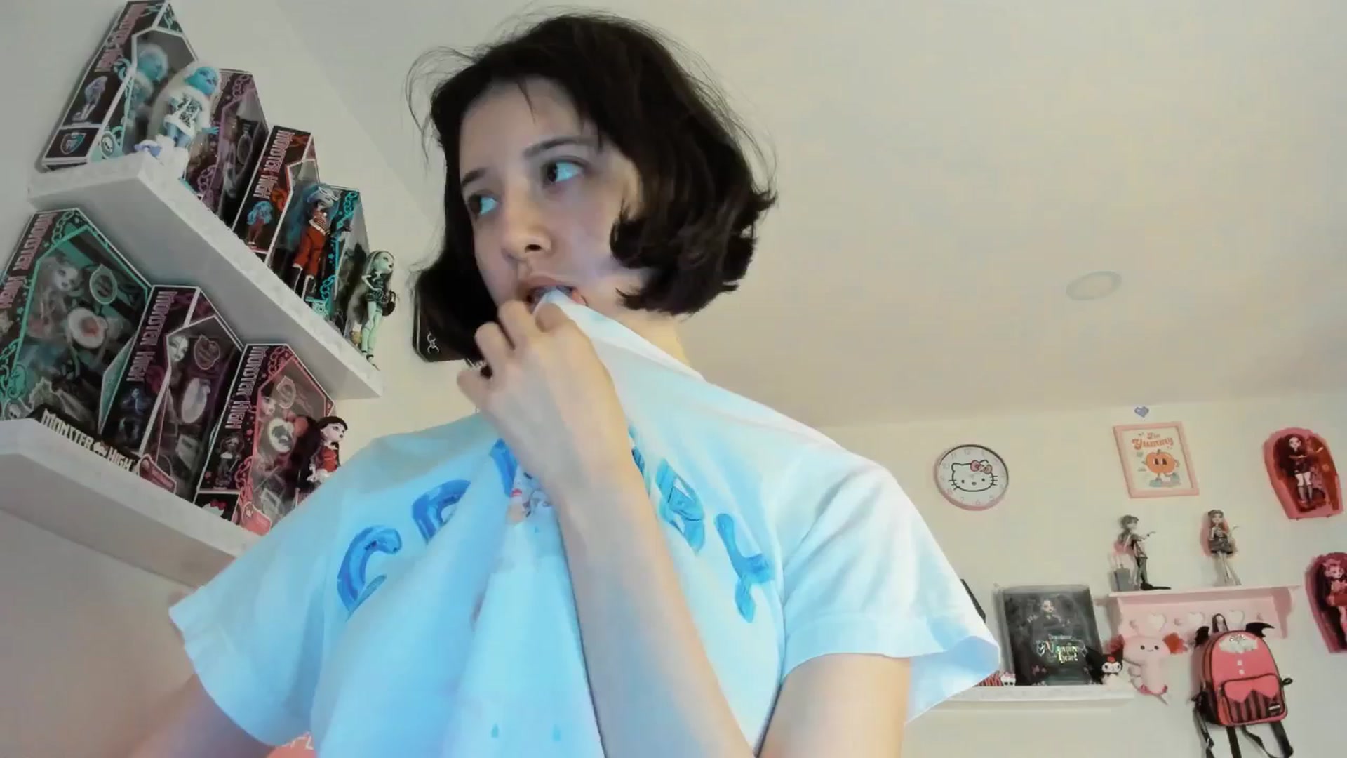 Gallery image thumbnail from Cherrycute666's myfreecams stream on, 08/17/2025, 08:10 image 1 of 20