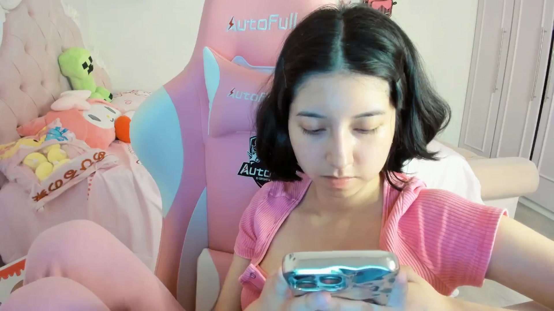Gallery image thumbnail from Cherrycute666's myfreecams stream on, 08/18/2025, 05:06 image 19 of 20